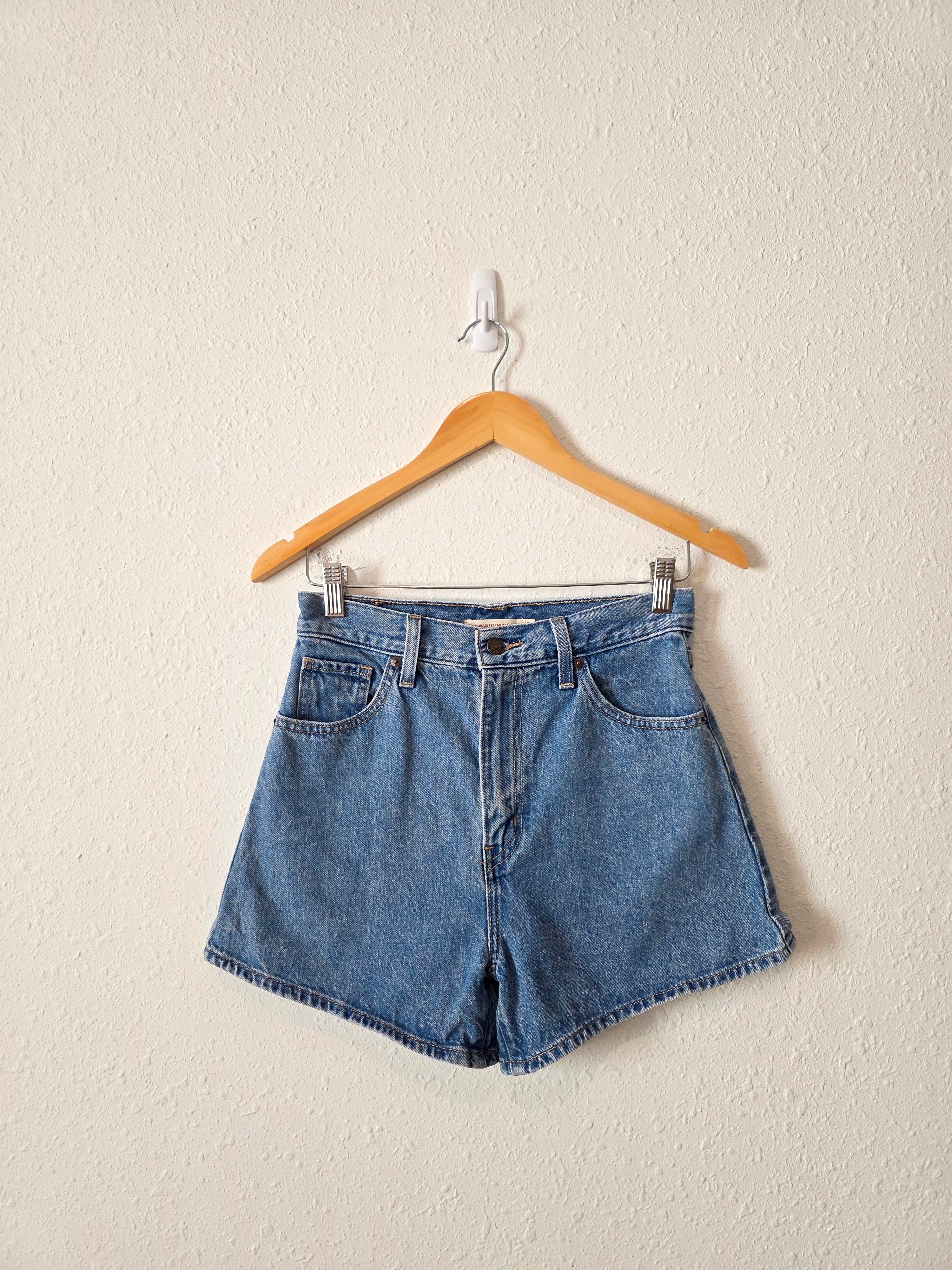 Levi's High Rise Denim Shorts (26)