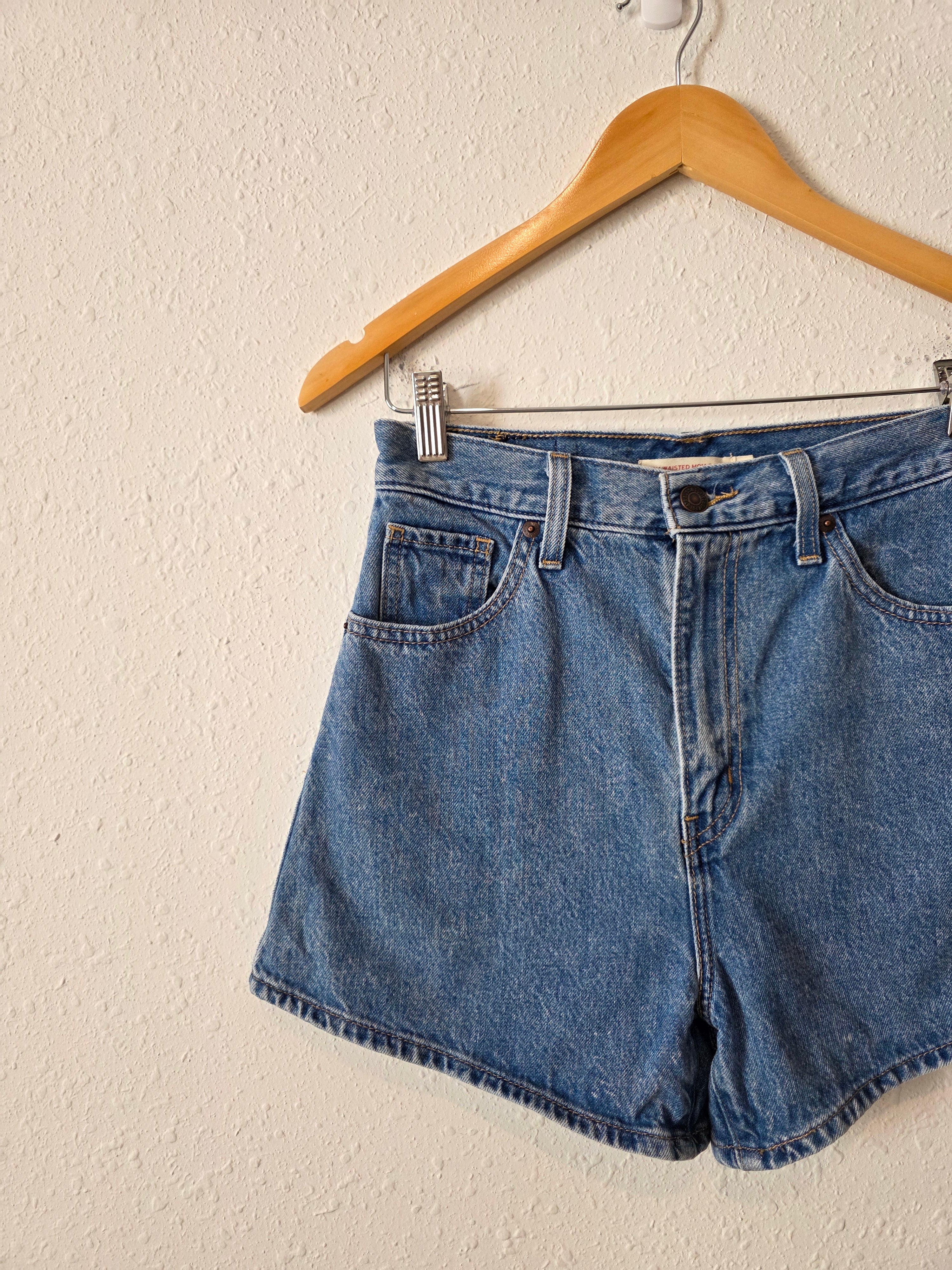Levi's High Rise Denim Shorts (26)