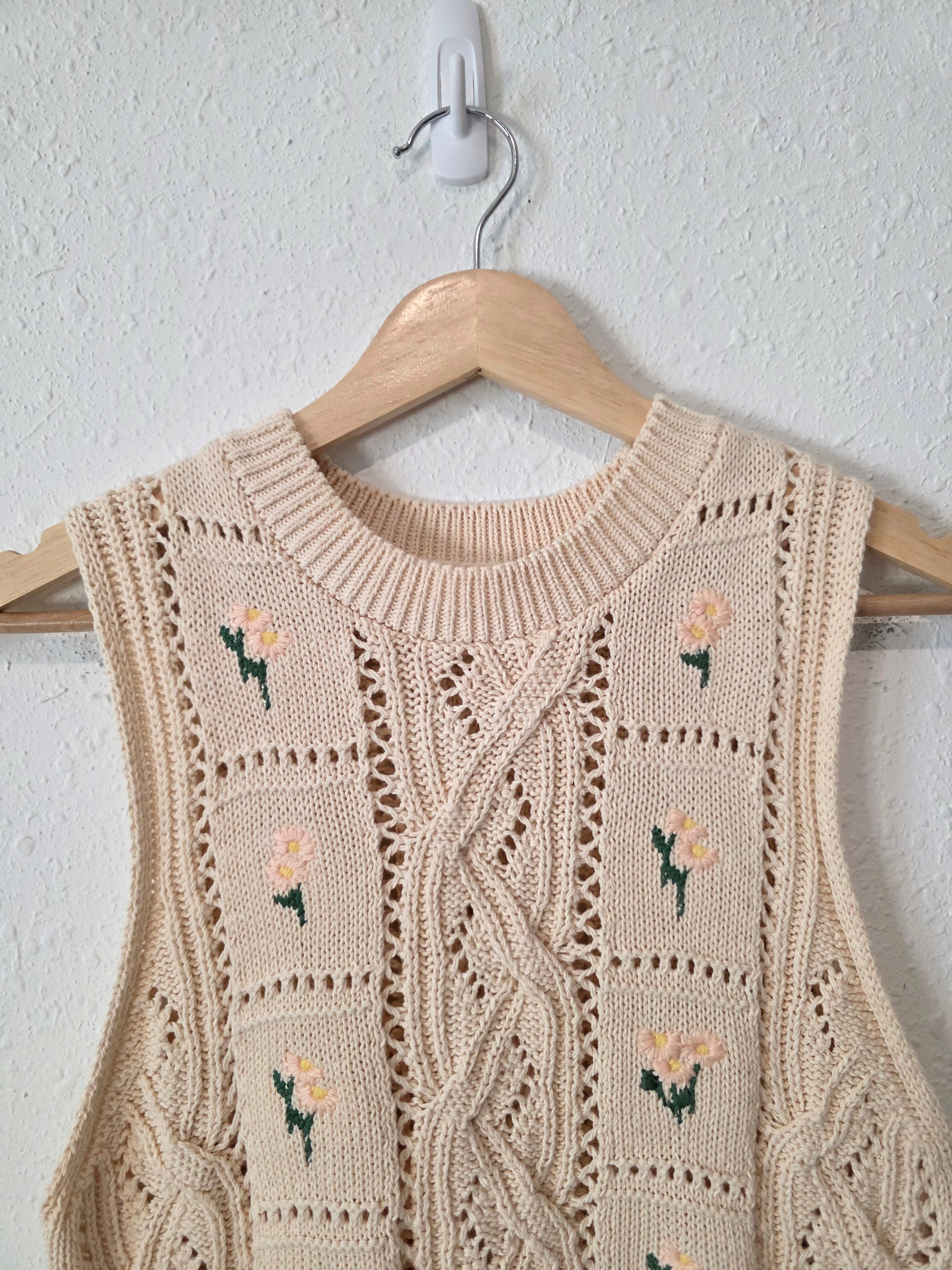 Zara Floral Embroidered Tank (S)