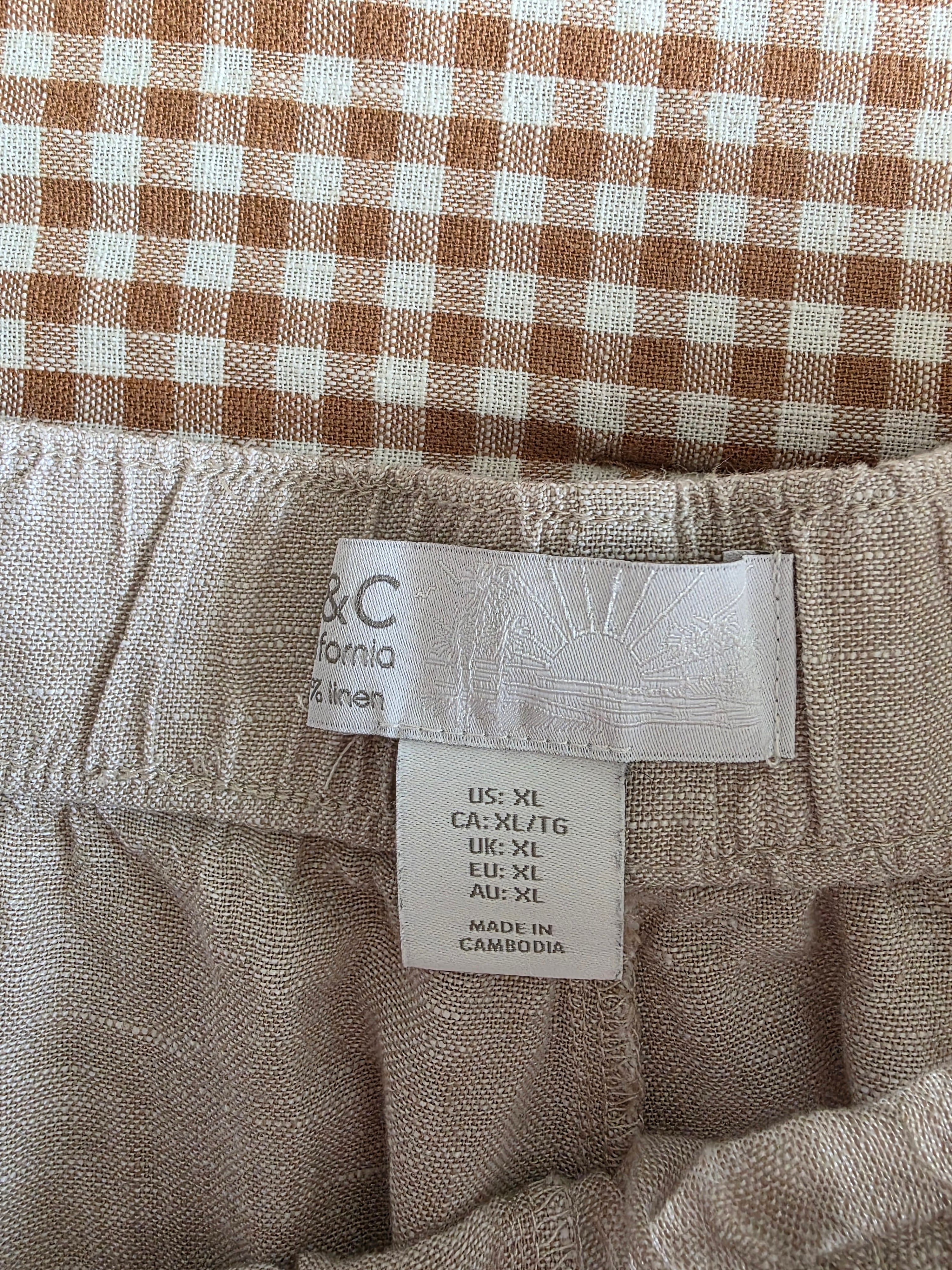 Neutral Pull On Linen Shorts (XL)