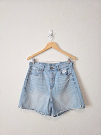 Light Wash Baggy Denim Short (10)
