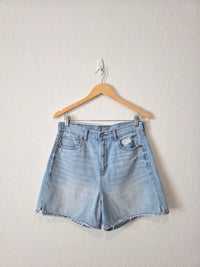 Light Wash Baggy Denim Short (10)