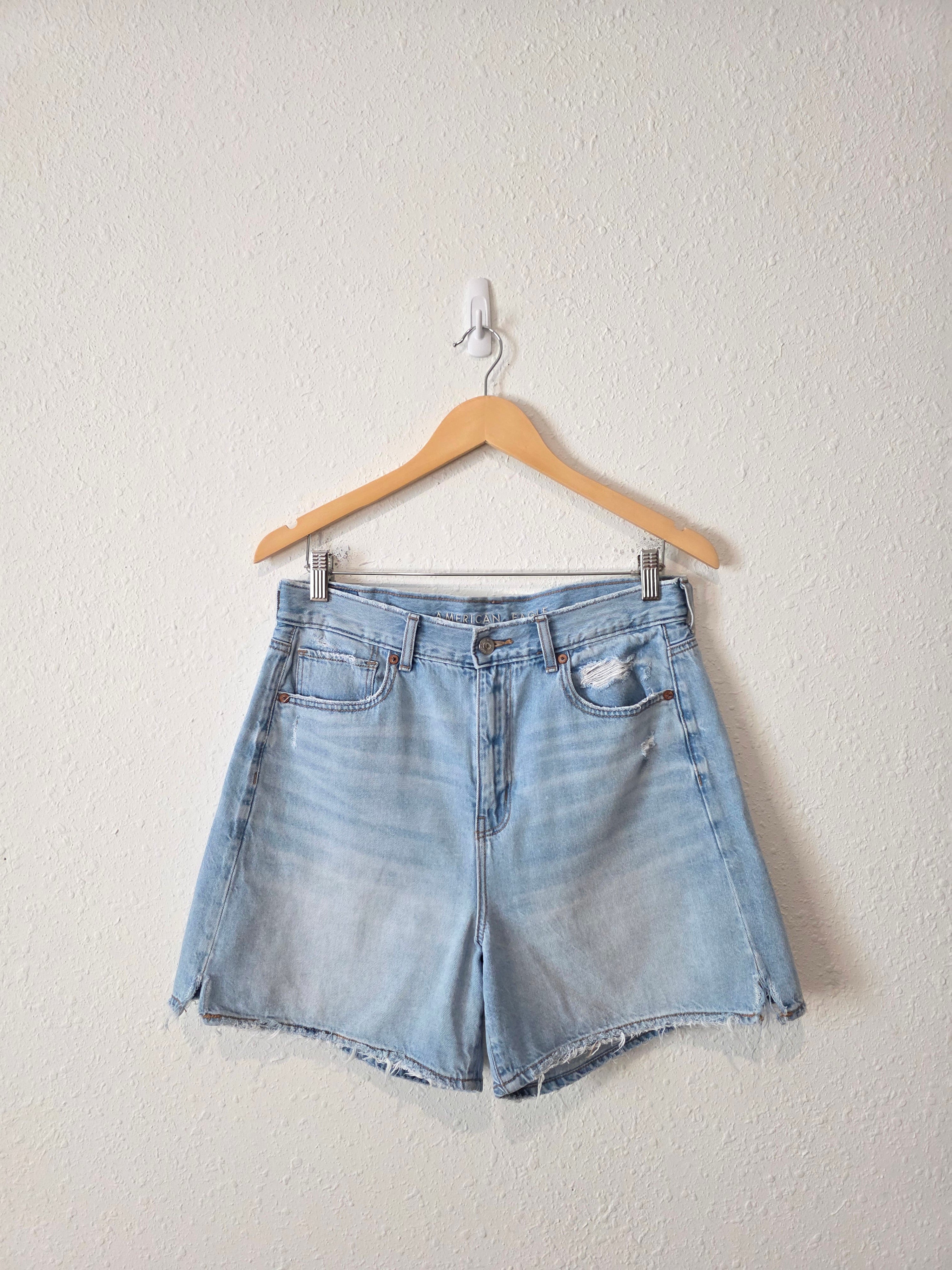 Light Wash Baggy Denim Short (10)