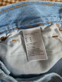 Light Wash Baggy Denim Short (10)