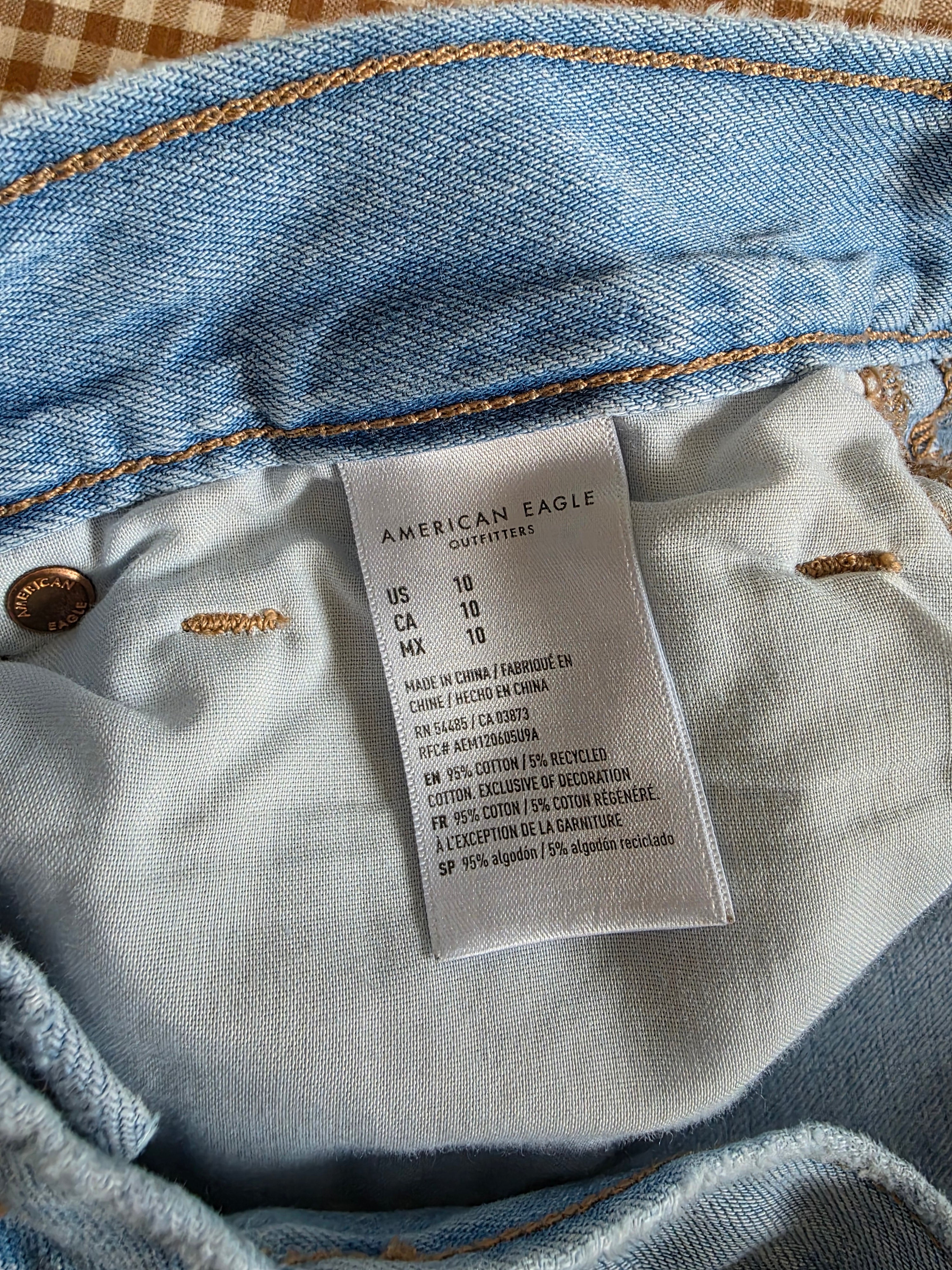 Light Wash Baggy Denim Short (10)