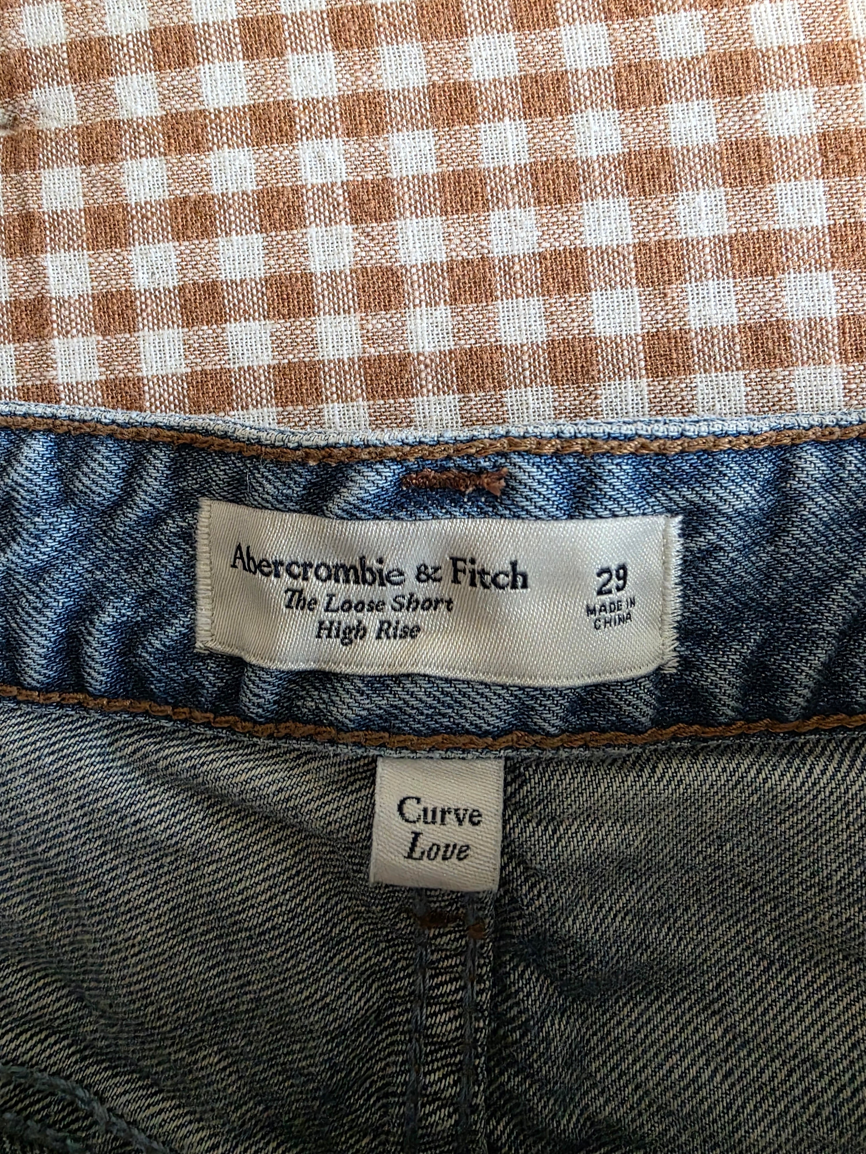 Abercrombie Loose Denim Shorts (29)