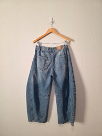 Free People Relaxed Barrel Jeans (28)