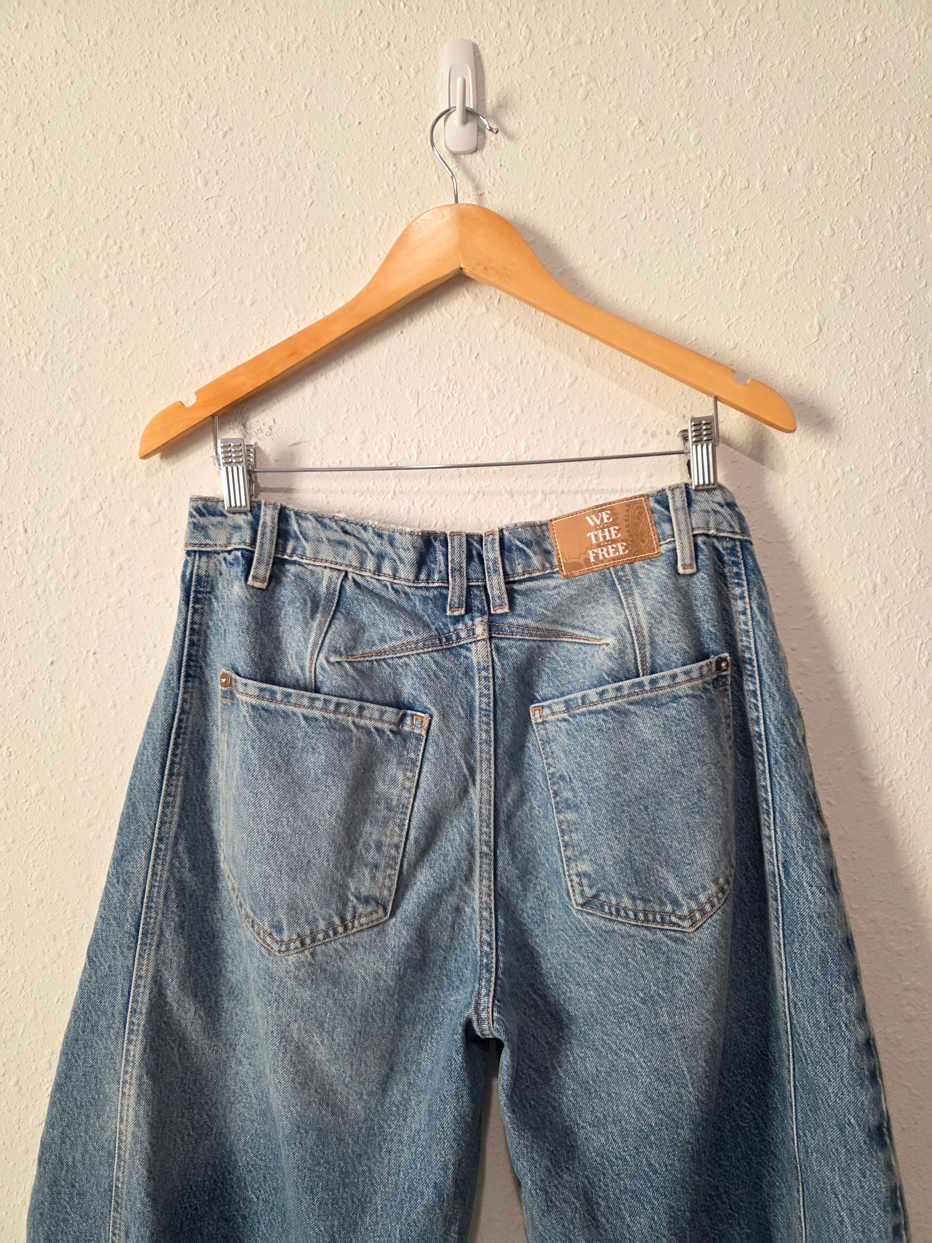 Free People Relaxed Barrel Jeans (28)