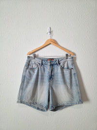Judy Blue Light Wash Relaxed Shorts (1X)