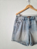 Judy Blue Light Wash Relaxed Shorts (1X)