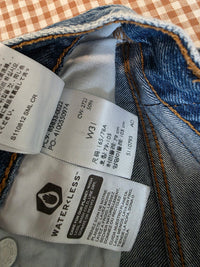 Levi's Relaxed Denim Shorts (31)