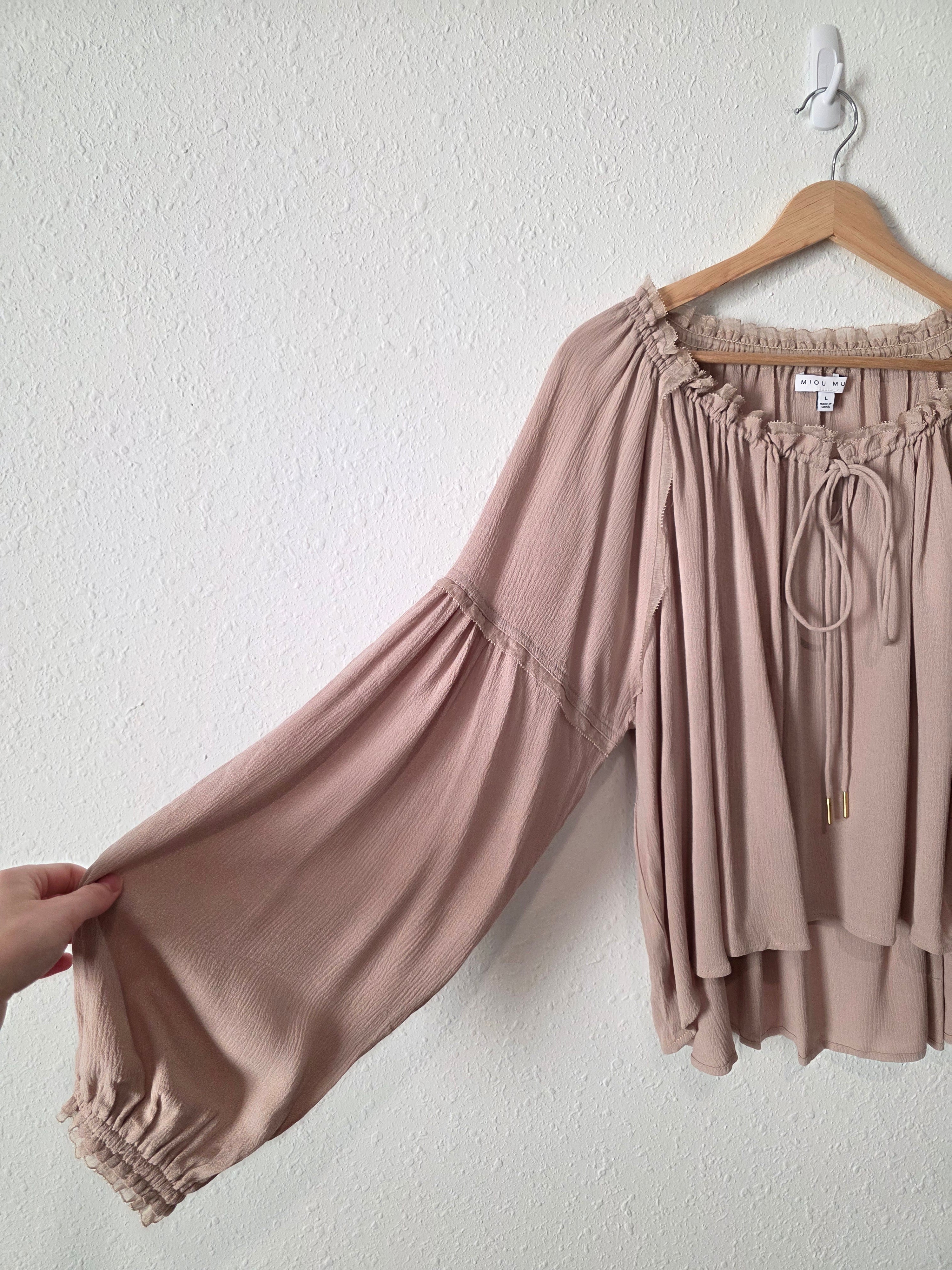 Miou Muse Puff Sleeve Peasant Top (L)