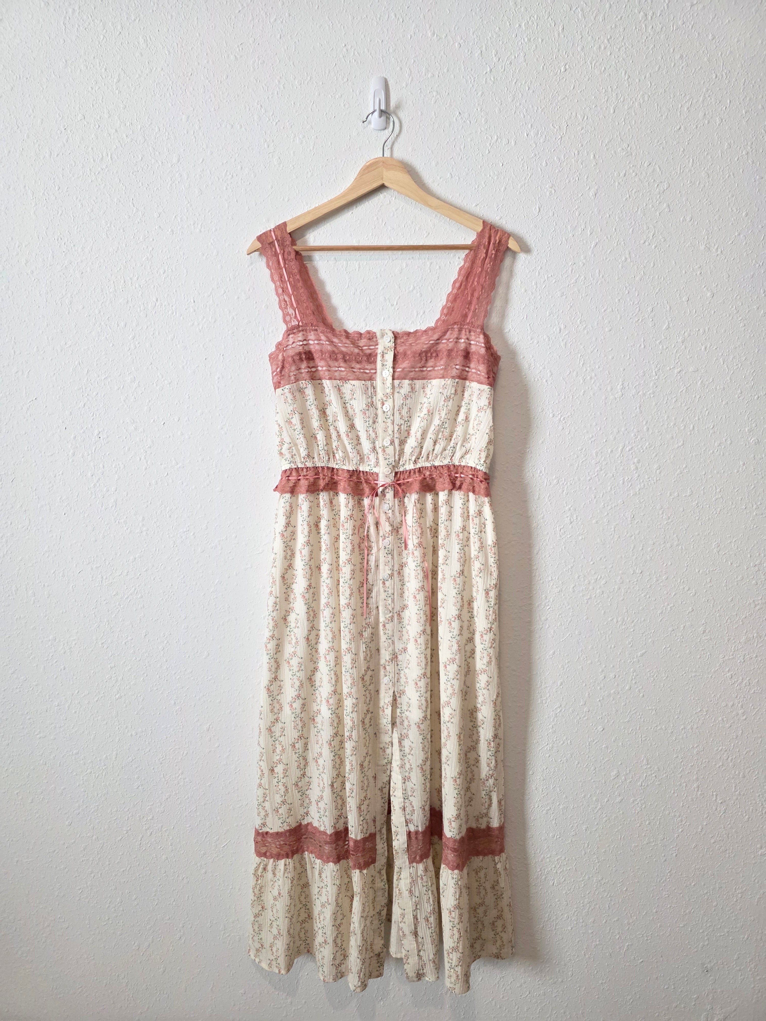 Floral Lace Maxi Dress (L)
