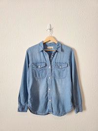 Madewell Denim Button Up Shirt (S)