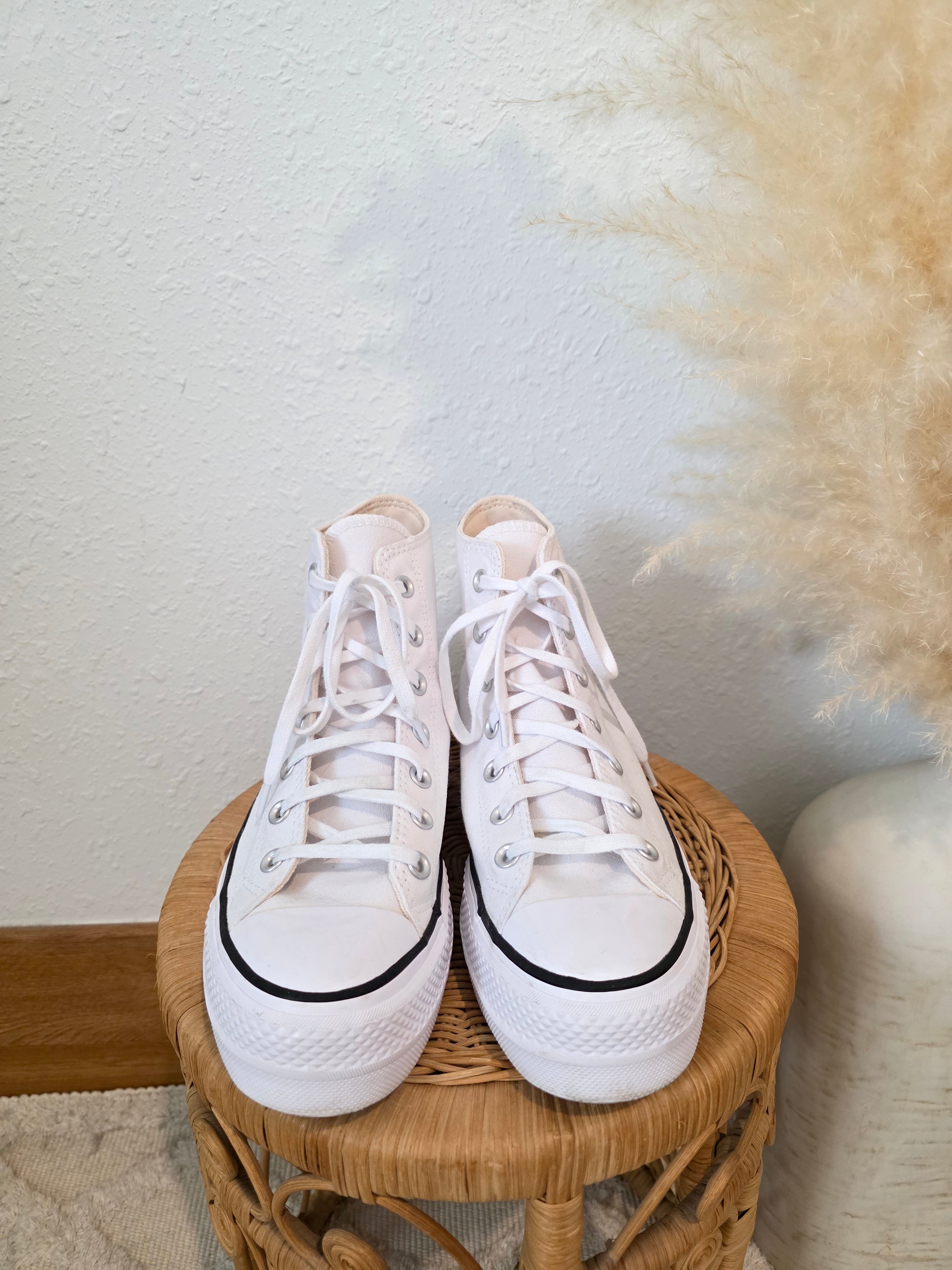 Converse White Platform Sneakers (8.5)