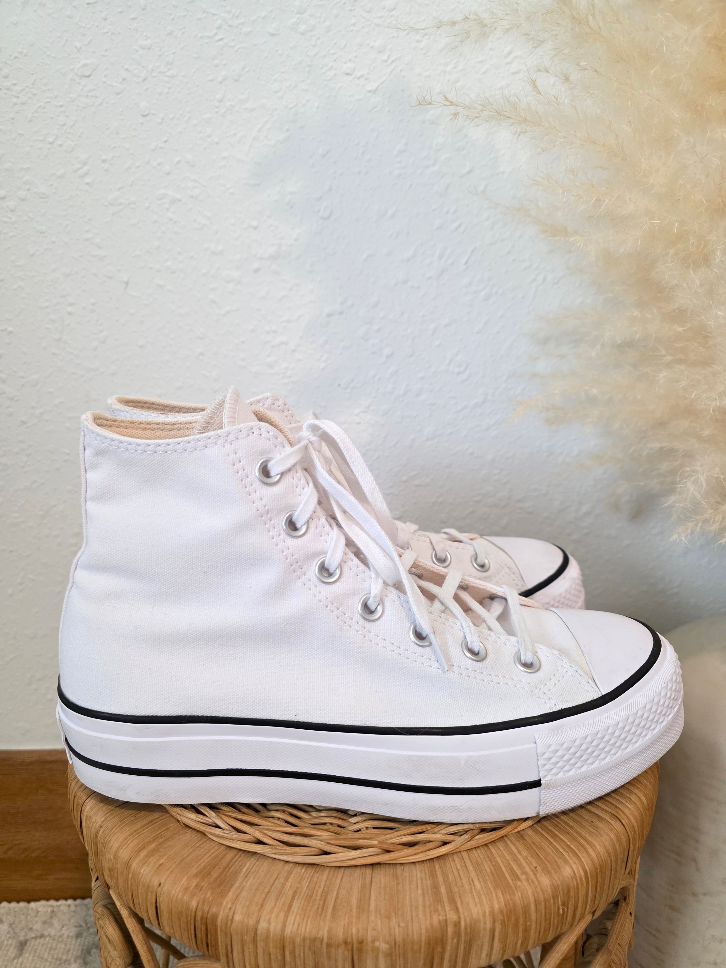 Converse White Platform Sneakers (8.5)