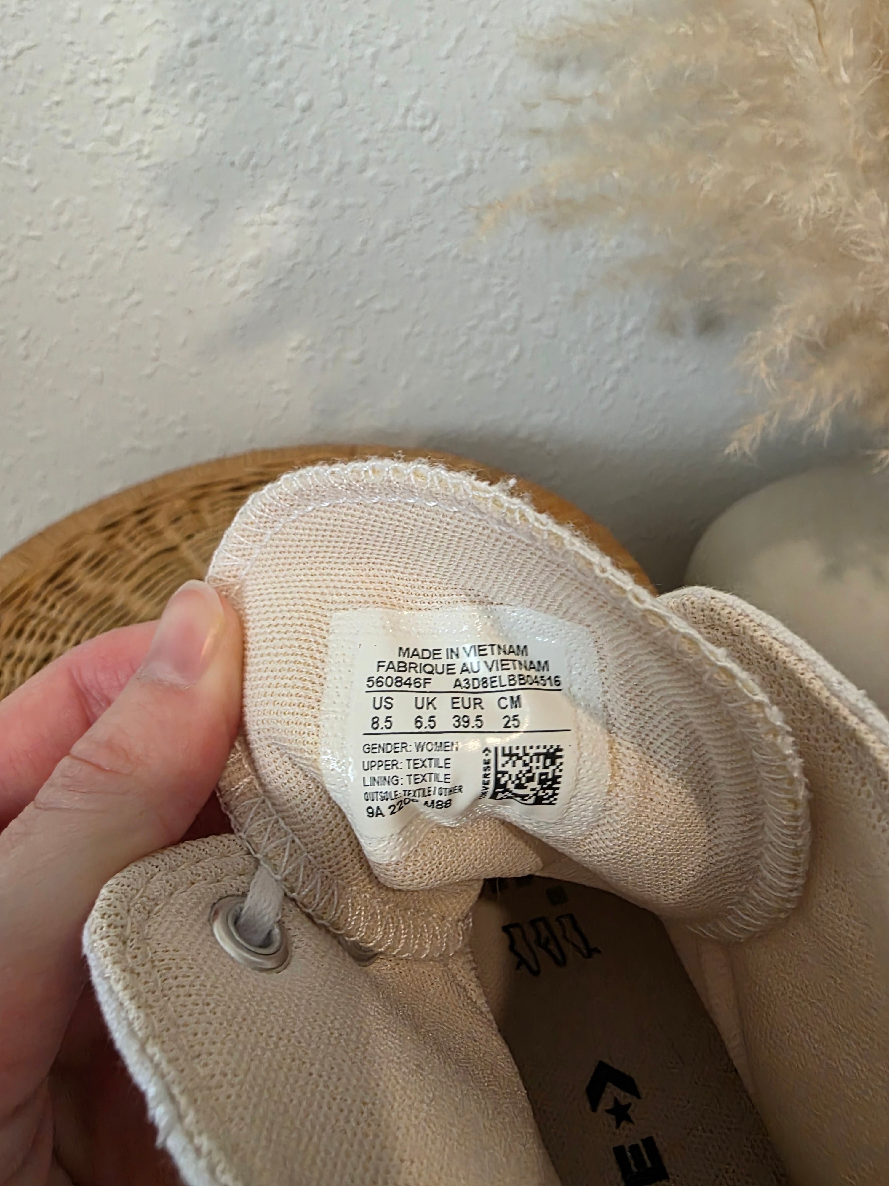 Converse White Platform Sneakers (8.5)