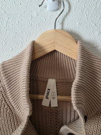 Pact Organic Cotton Henley Sweater (L)