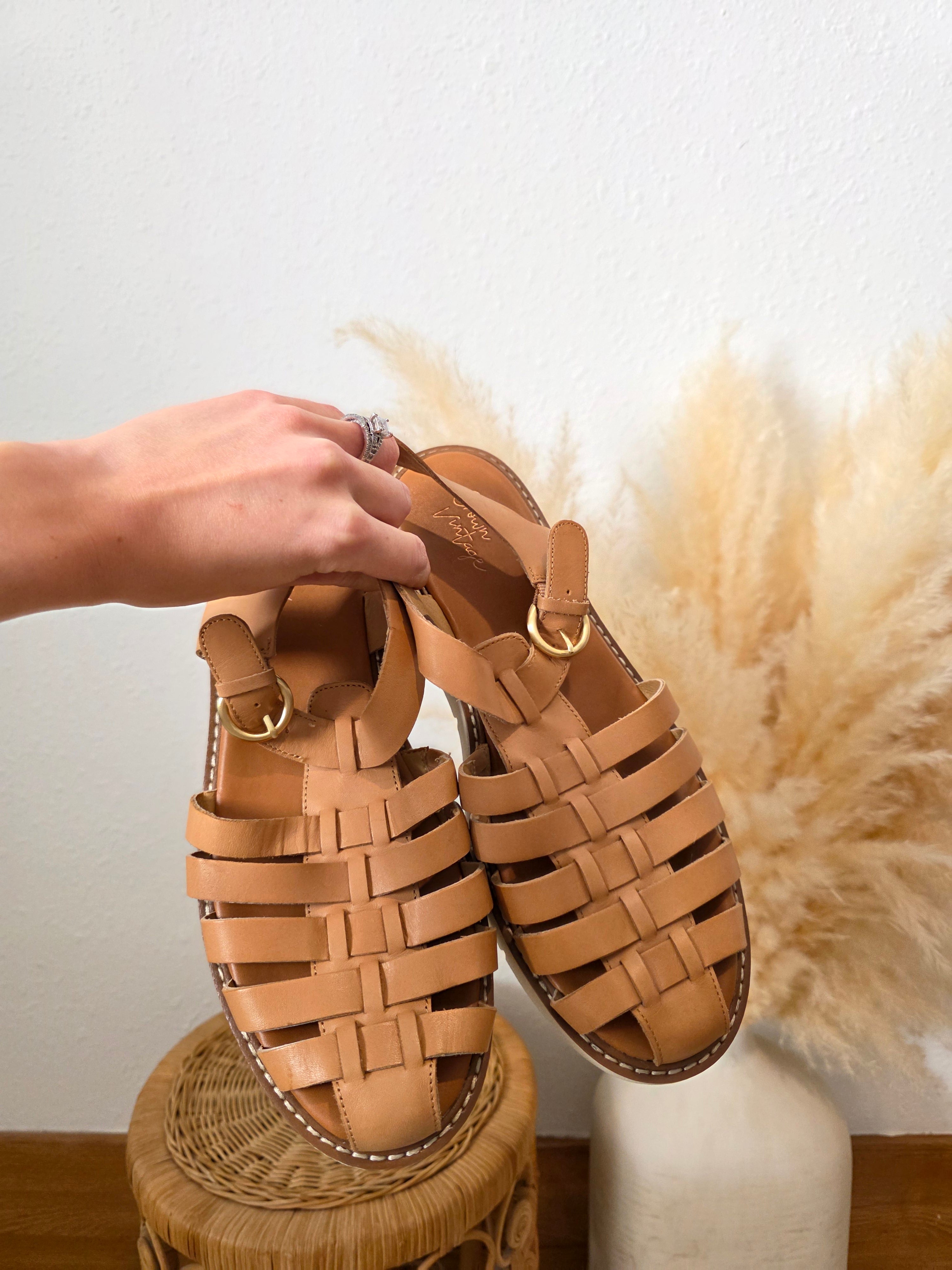 Crown Vintage Leather Fisherman Sandals (10)