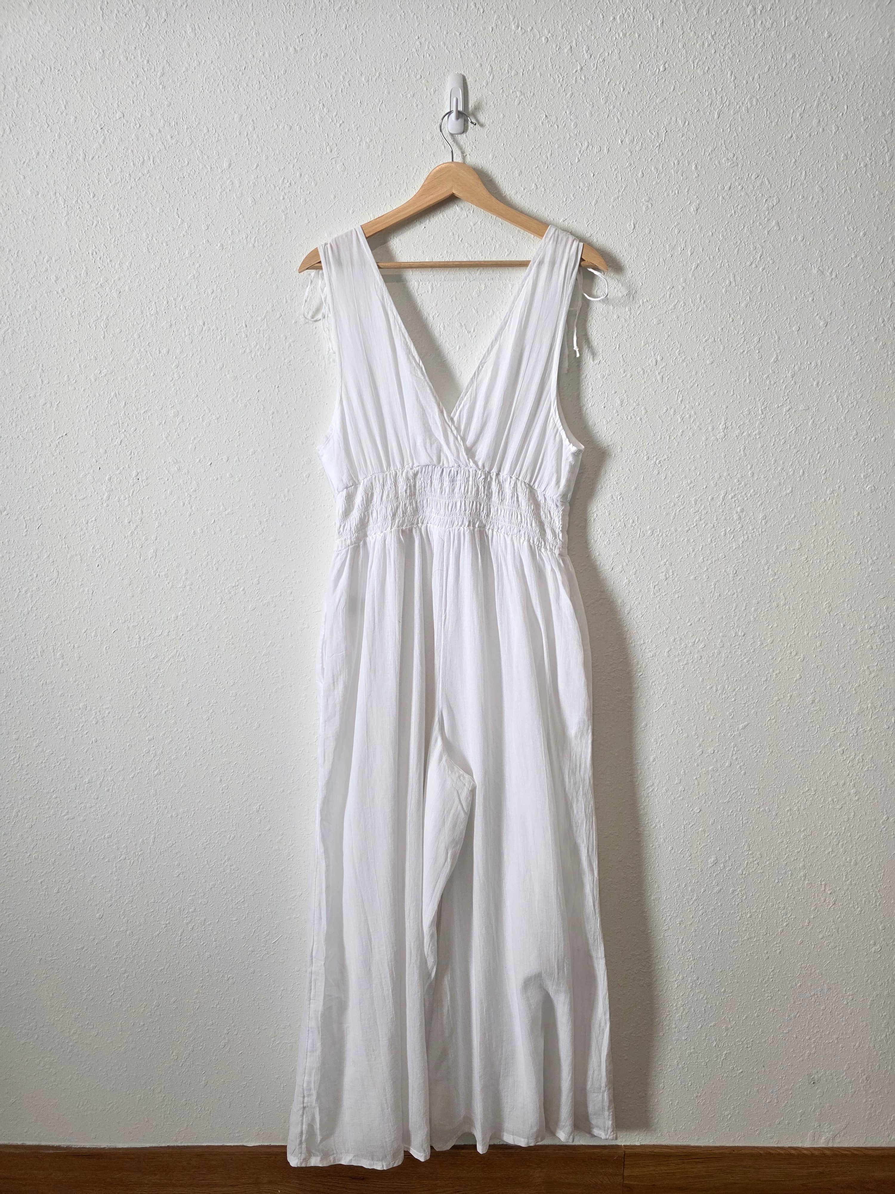 NEW Wide Leg Flowy Jumpsuit (L)