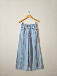 Light Wash Wide Leg Easy Jeans (XS)