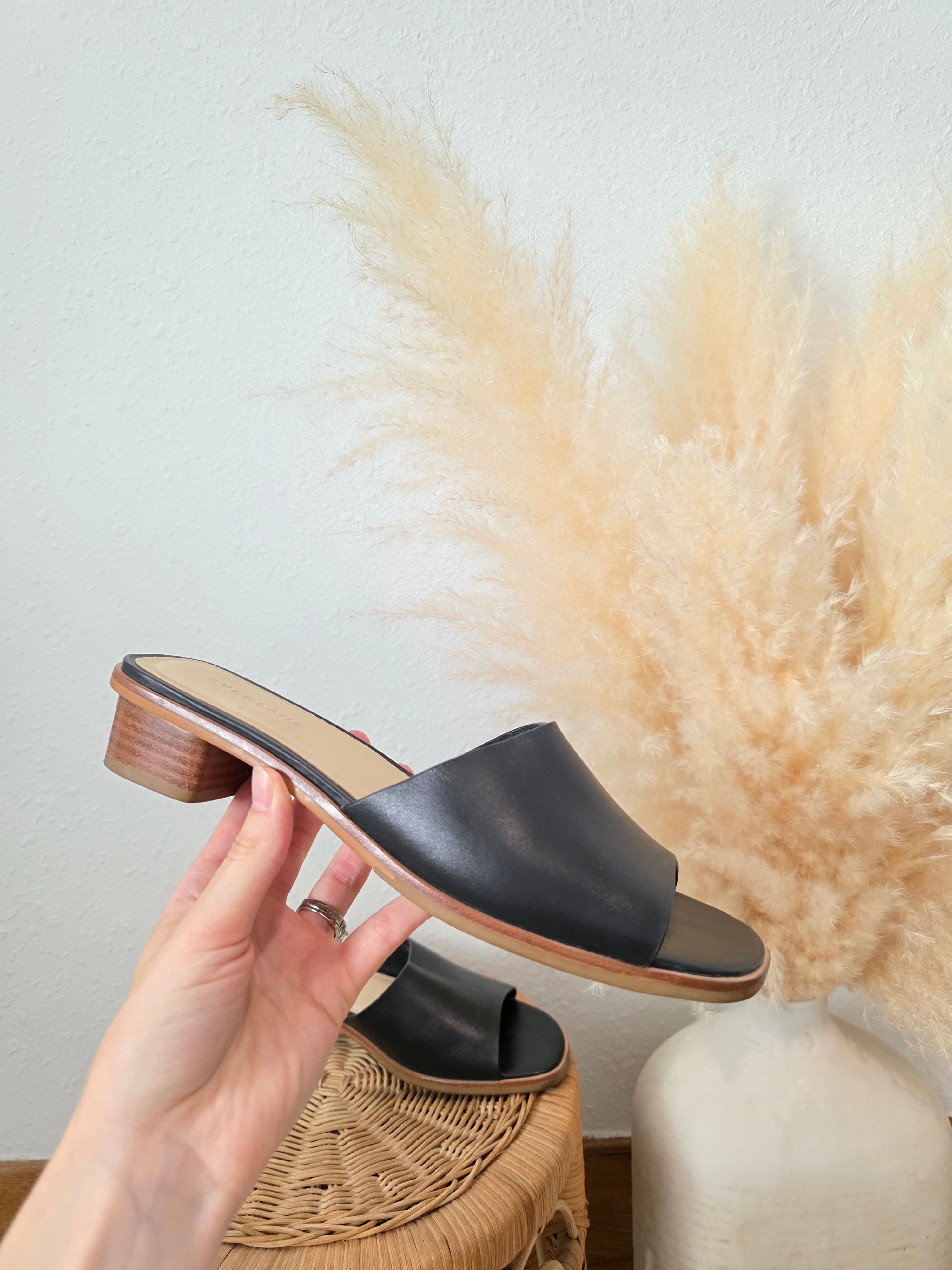 Everlane Black Slide Sandals (9.5)