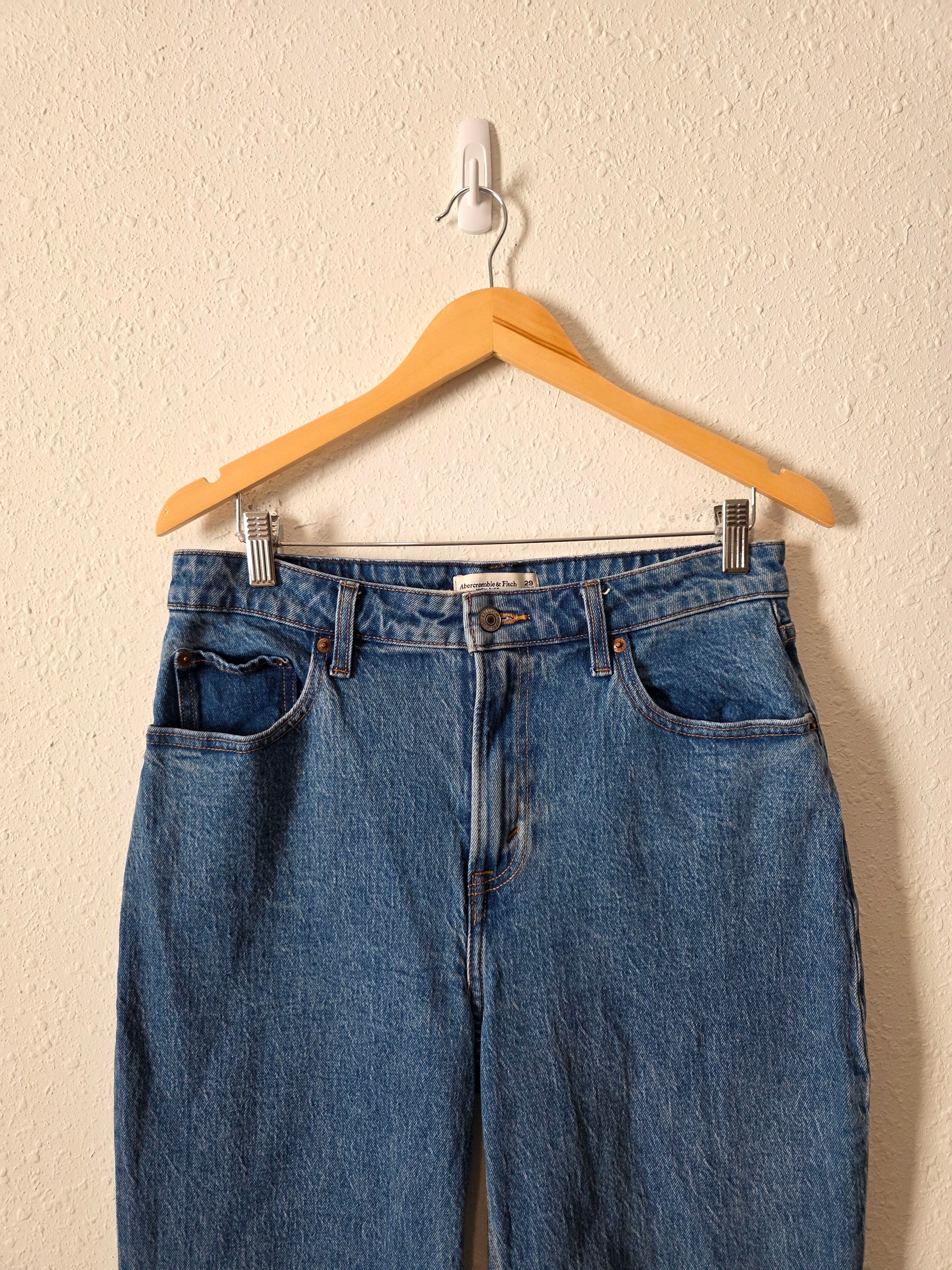 Abercrombie 90s Relaxed Jeans (29 long)
