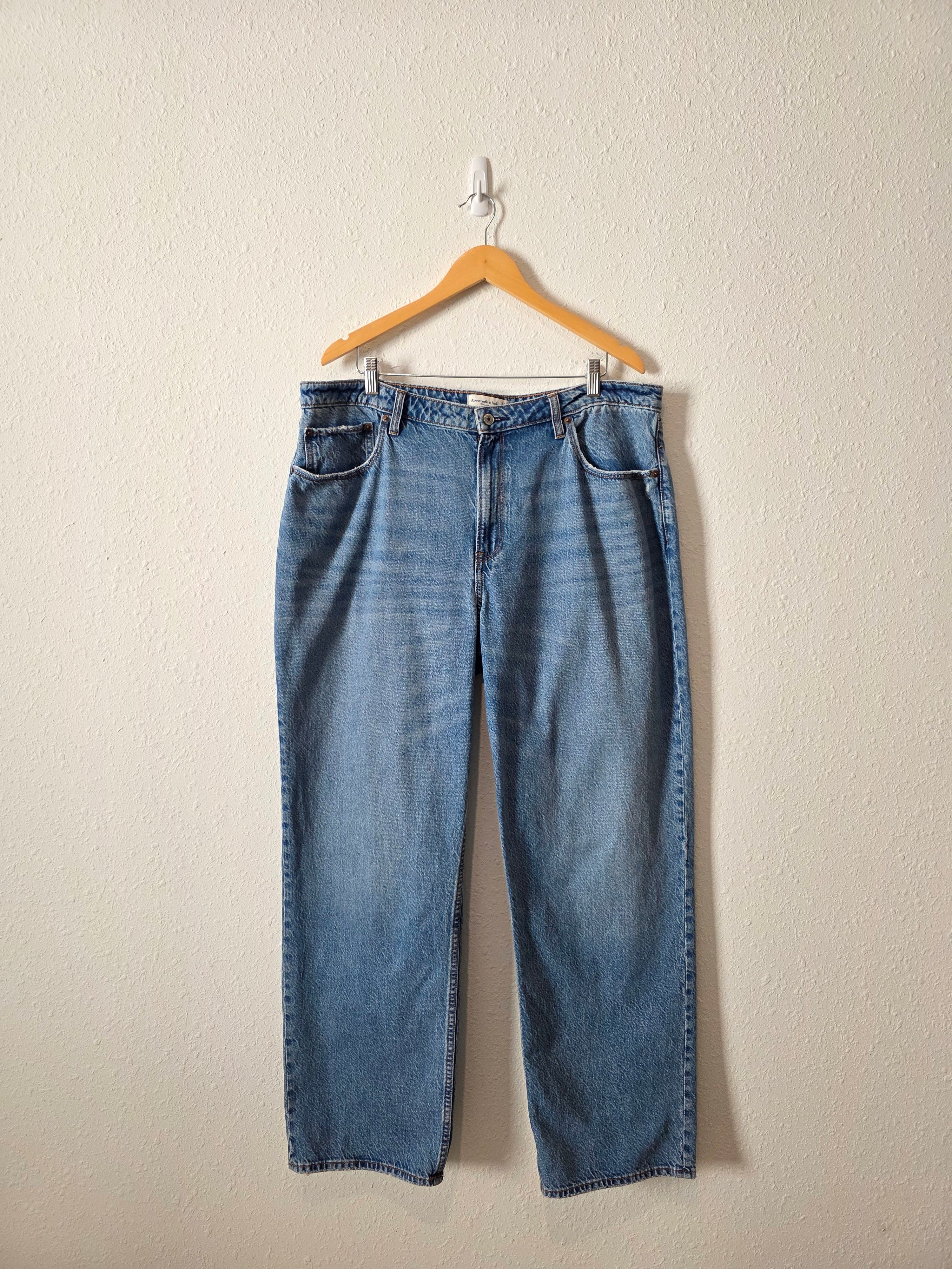 Abercrombie The Loose Jeans (34/18 long)