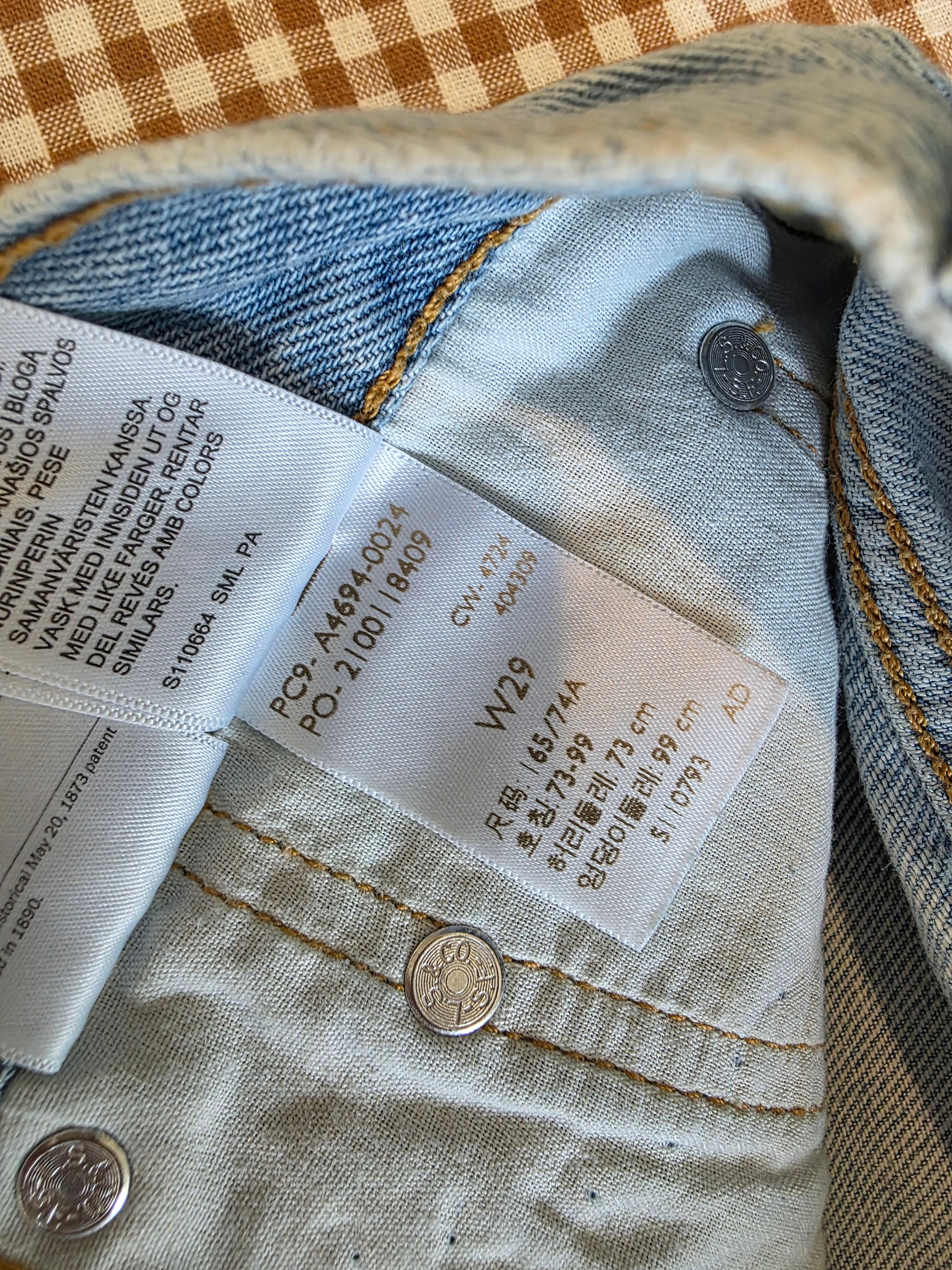Levi's Denim Mini Skirt (29)