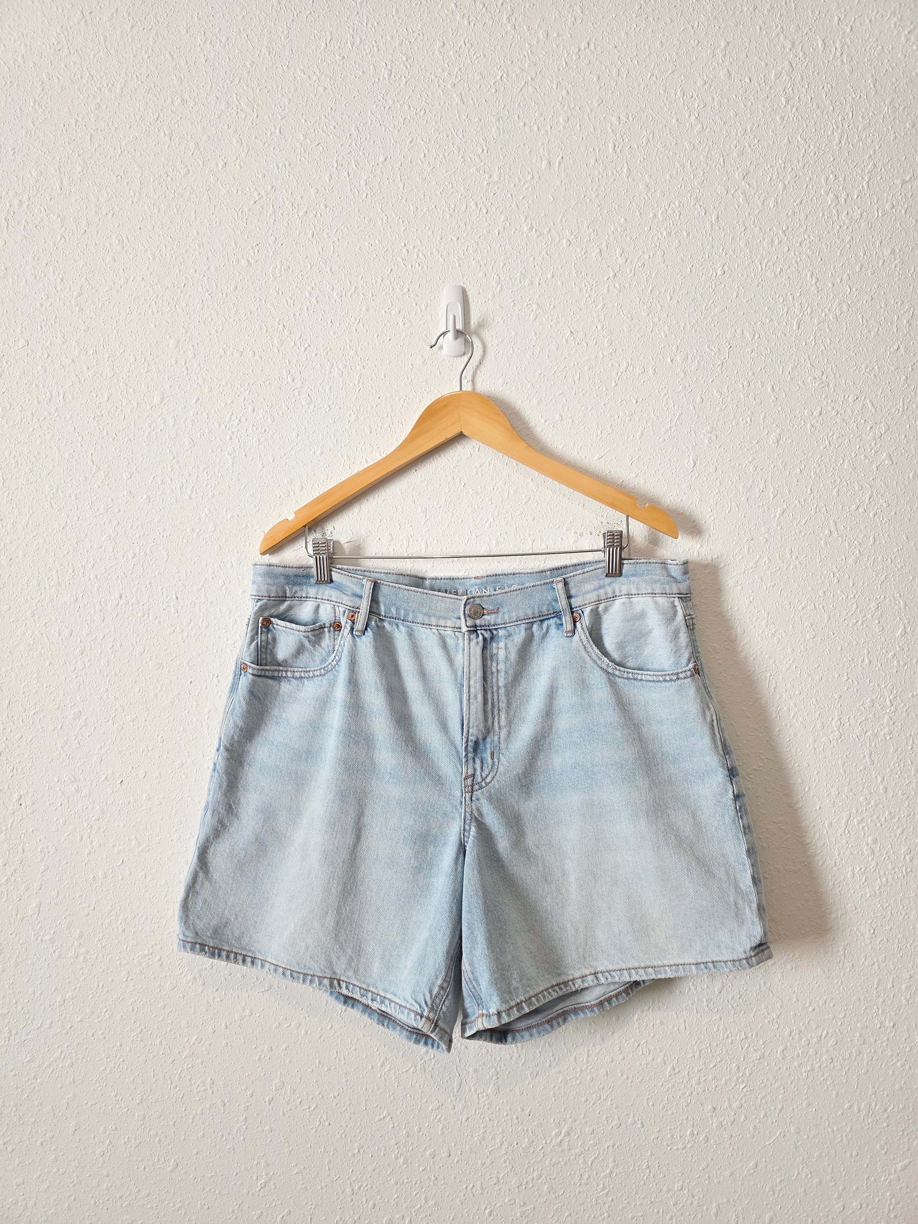 Light Wash Relaxed Denim Shorts (16)