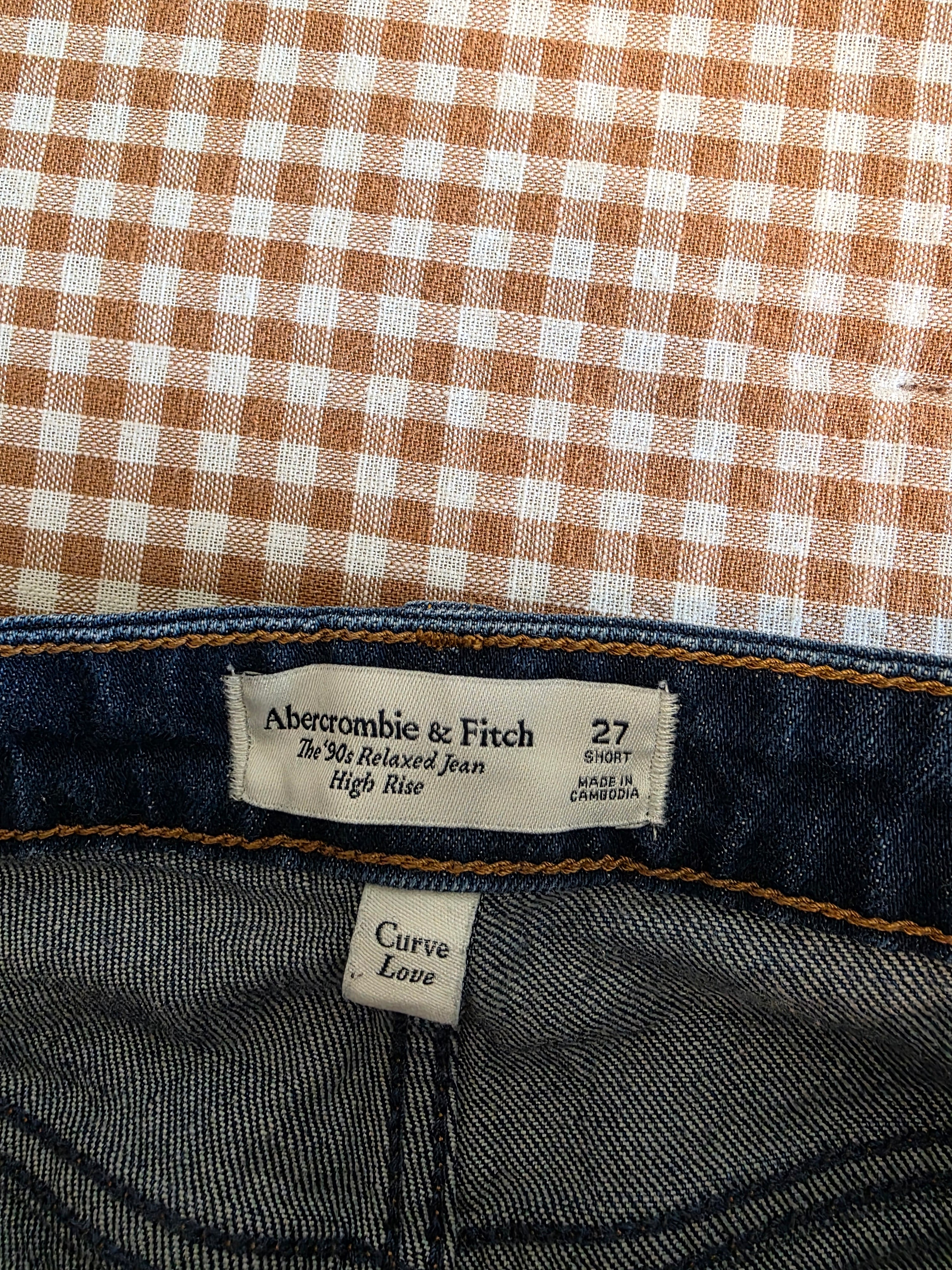 Abercrombie 90s Relaxed Jeans (27 short)