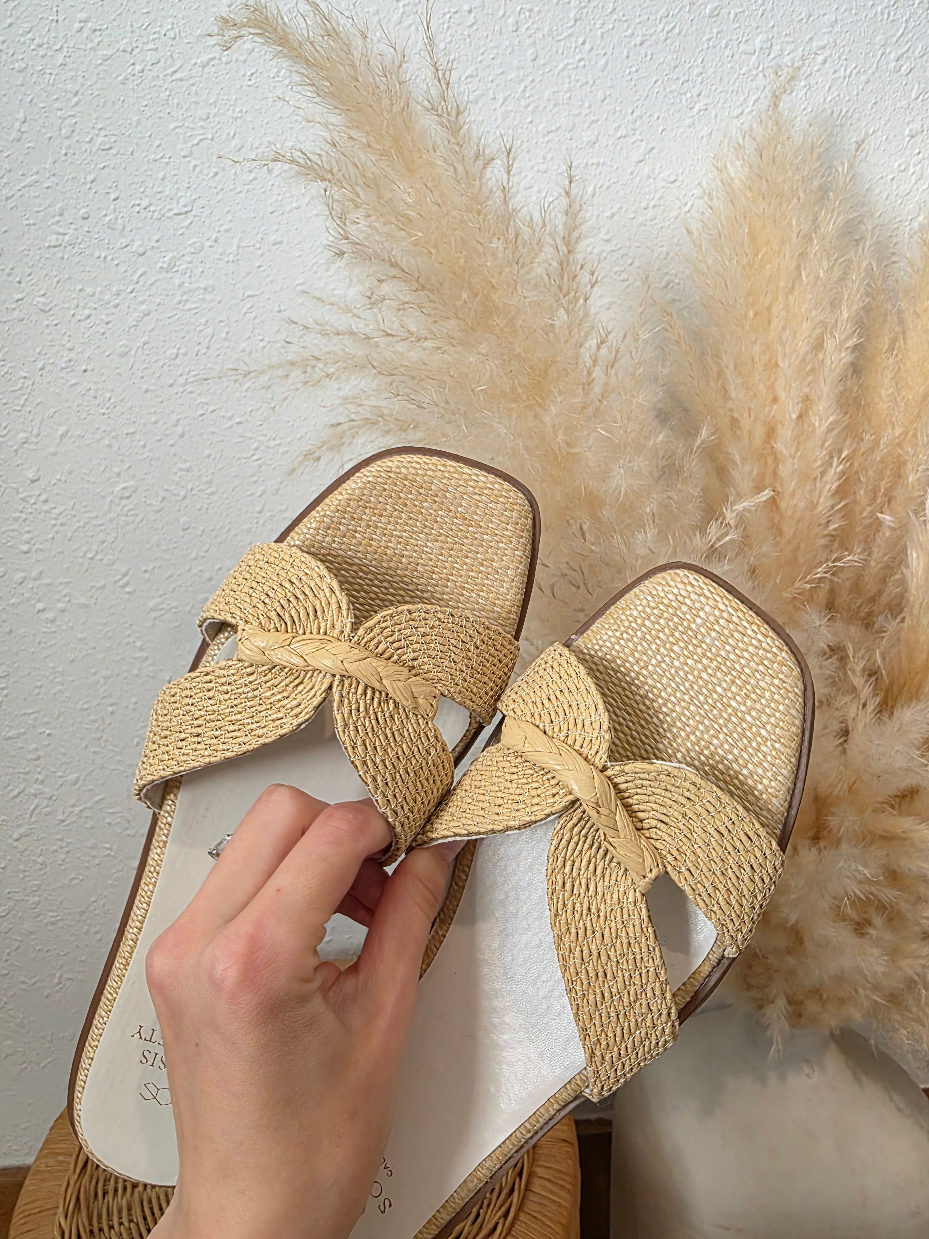 Oasis Society Raffia Sandals (10)
