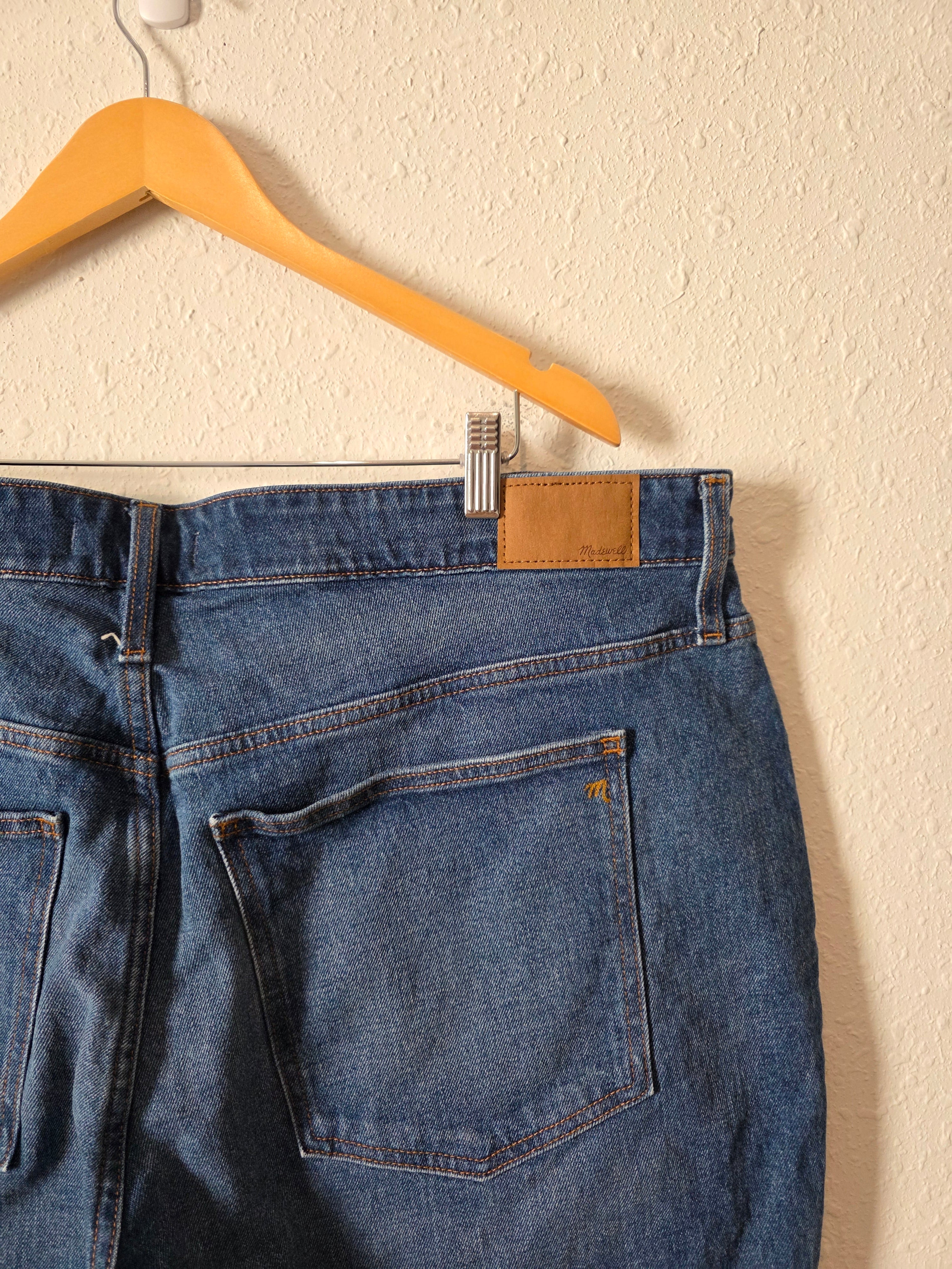 Madewell Curvy Perfect Vintage Straight Jean (22W)
