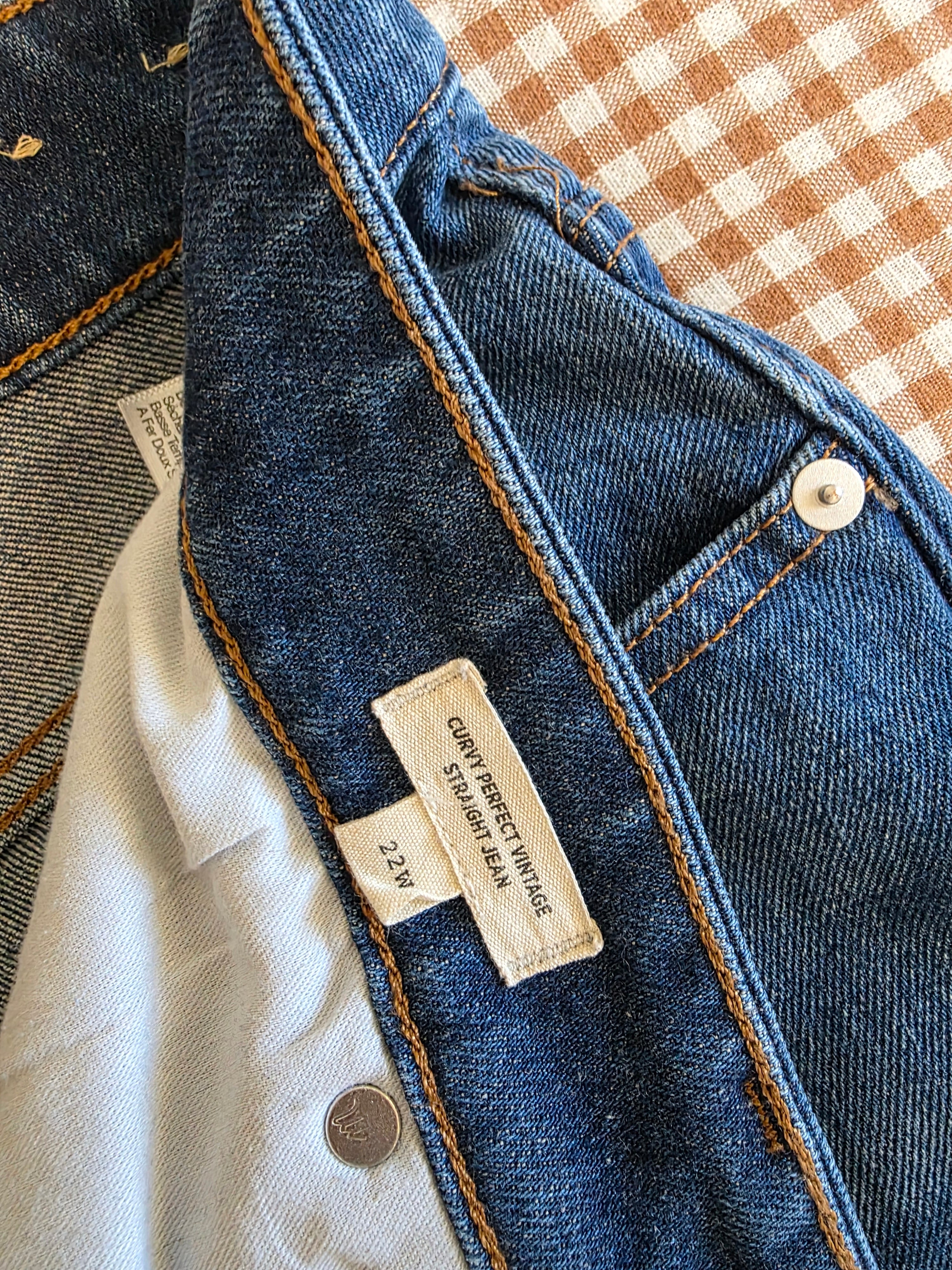 Madewell Curvy Perfect Vintage Straight Jean (22W)