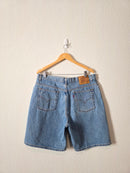 Vintage Levi's Mid Length Denim Shorts (20W)