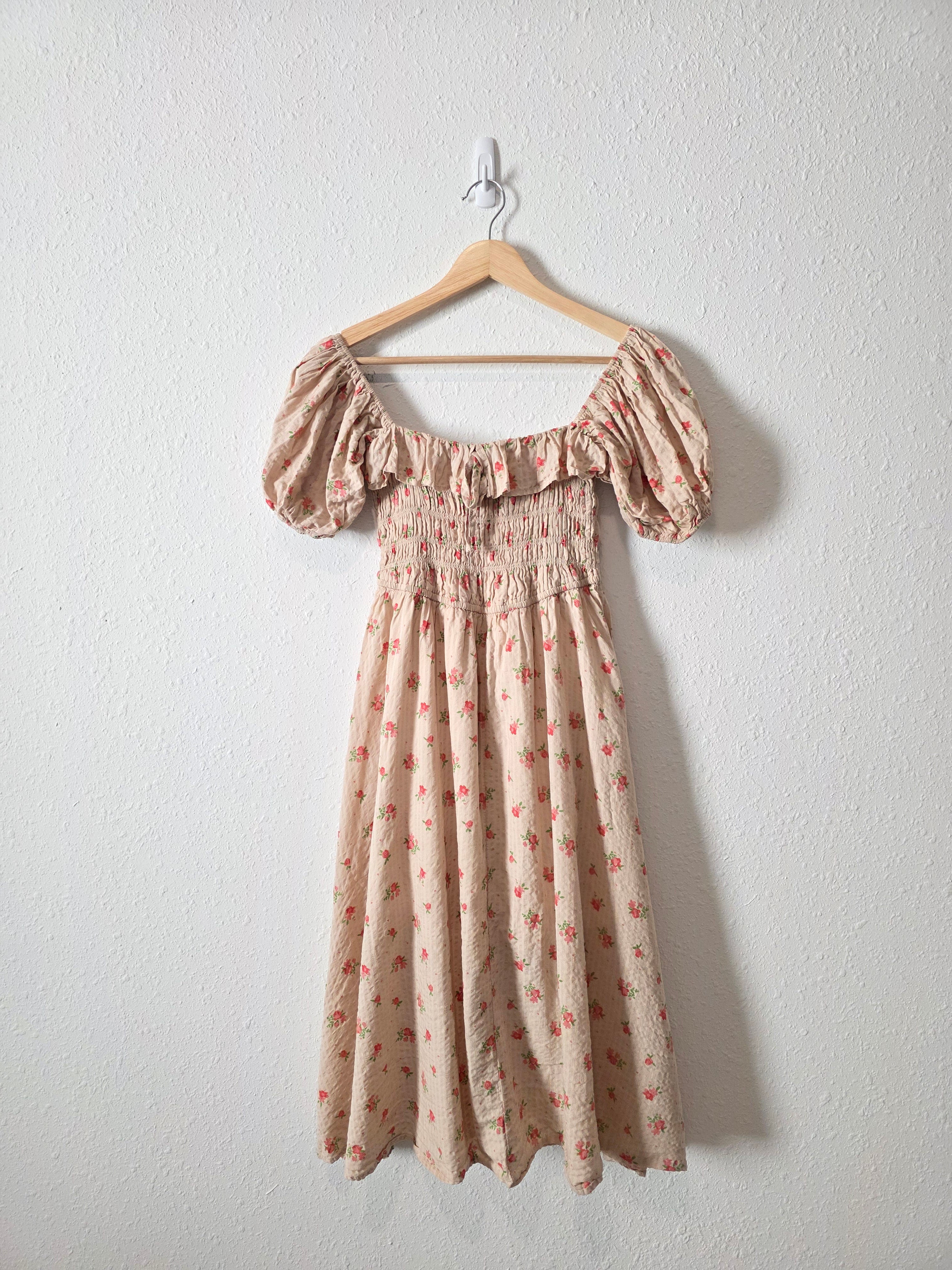 Dainty Floral Smocked Dress (L)