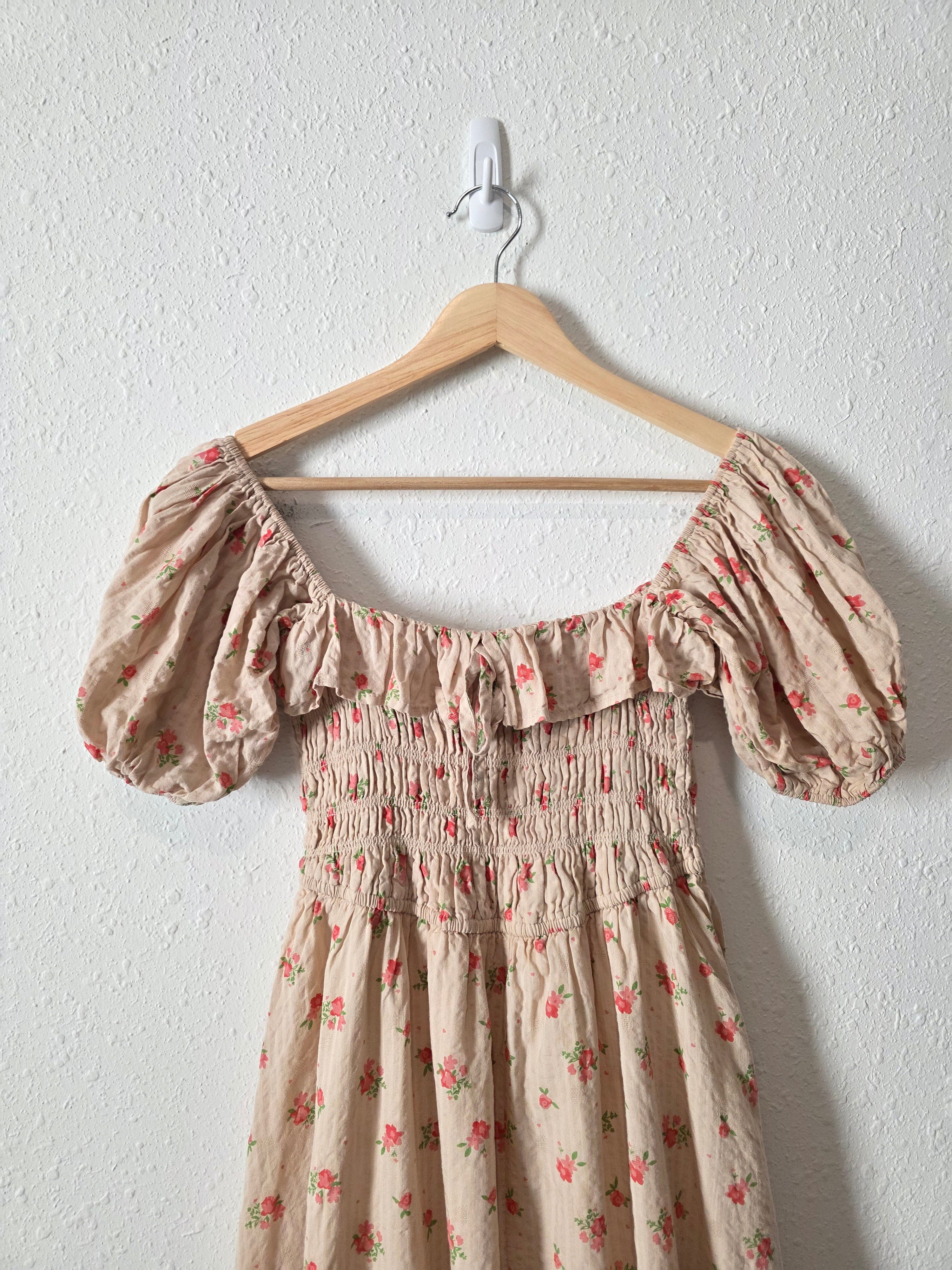 Dainty Floral Smocked Dress (L)