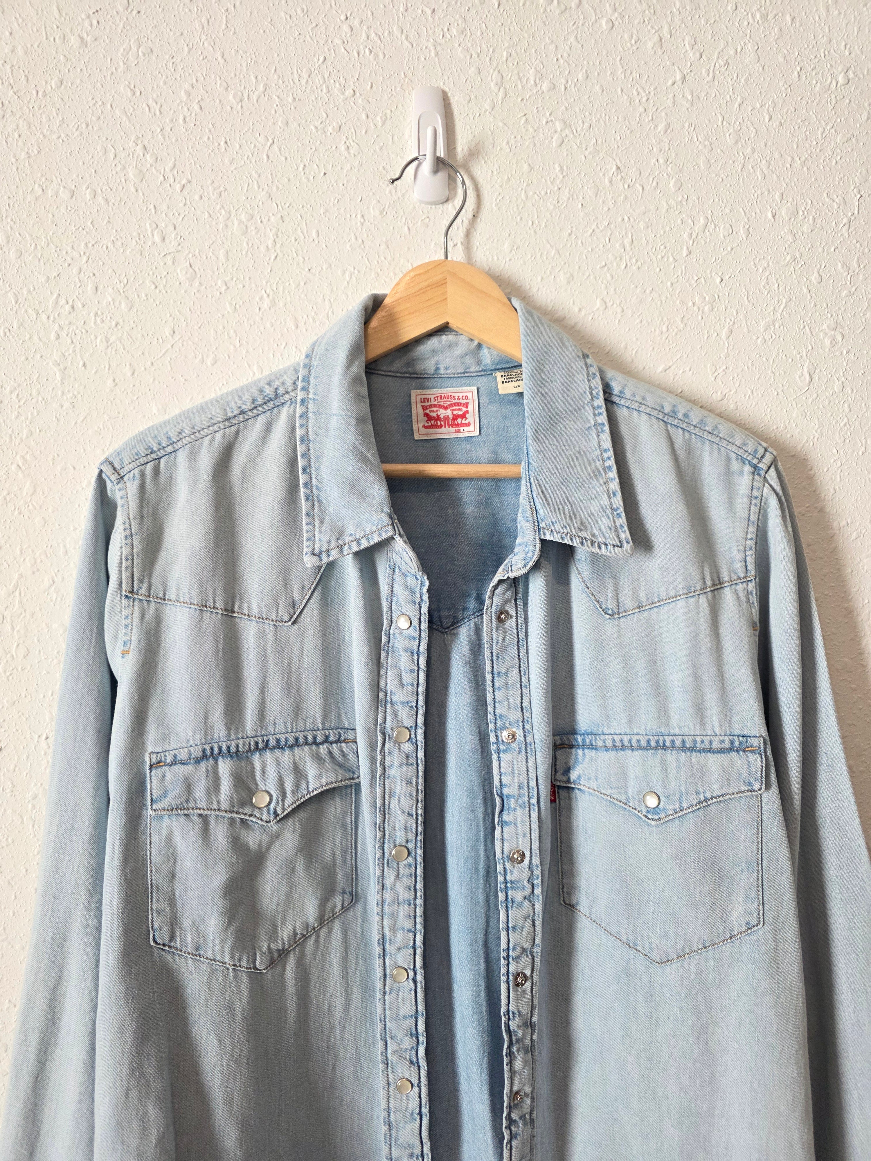 Levi's Snap Button Up Denim Shirt (L)