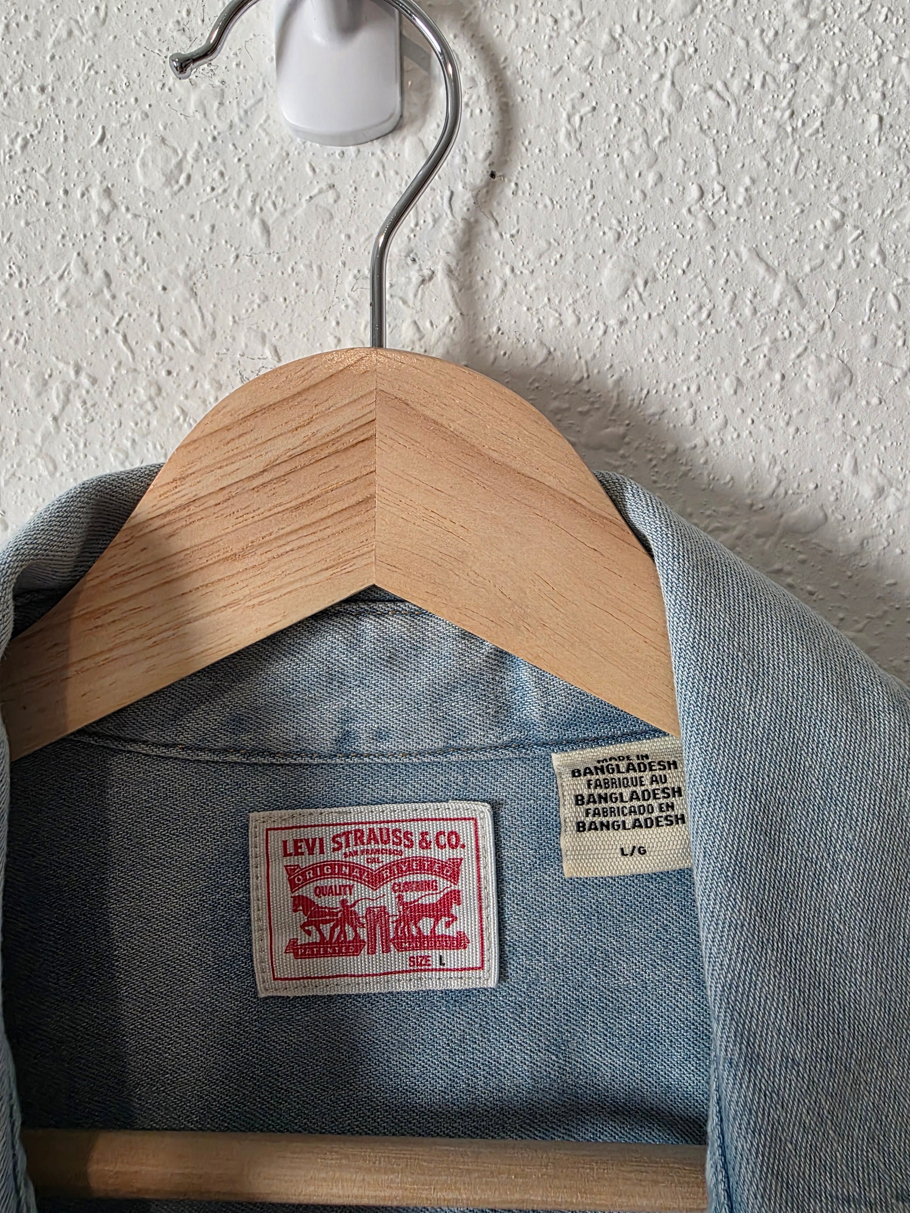 Levi's Snap Button Up Denim Shirt (L)