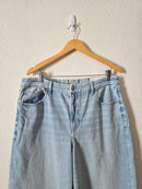 NEW Light Wash Baggy Straight Jeans (18s)