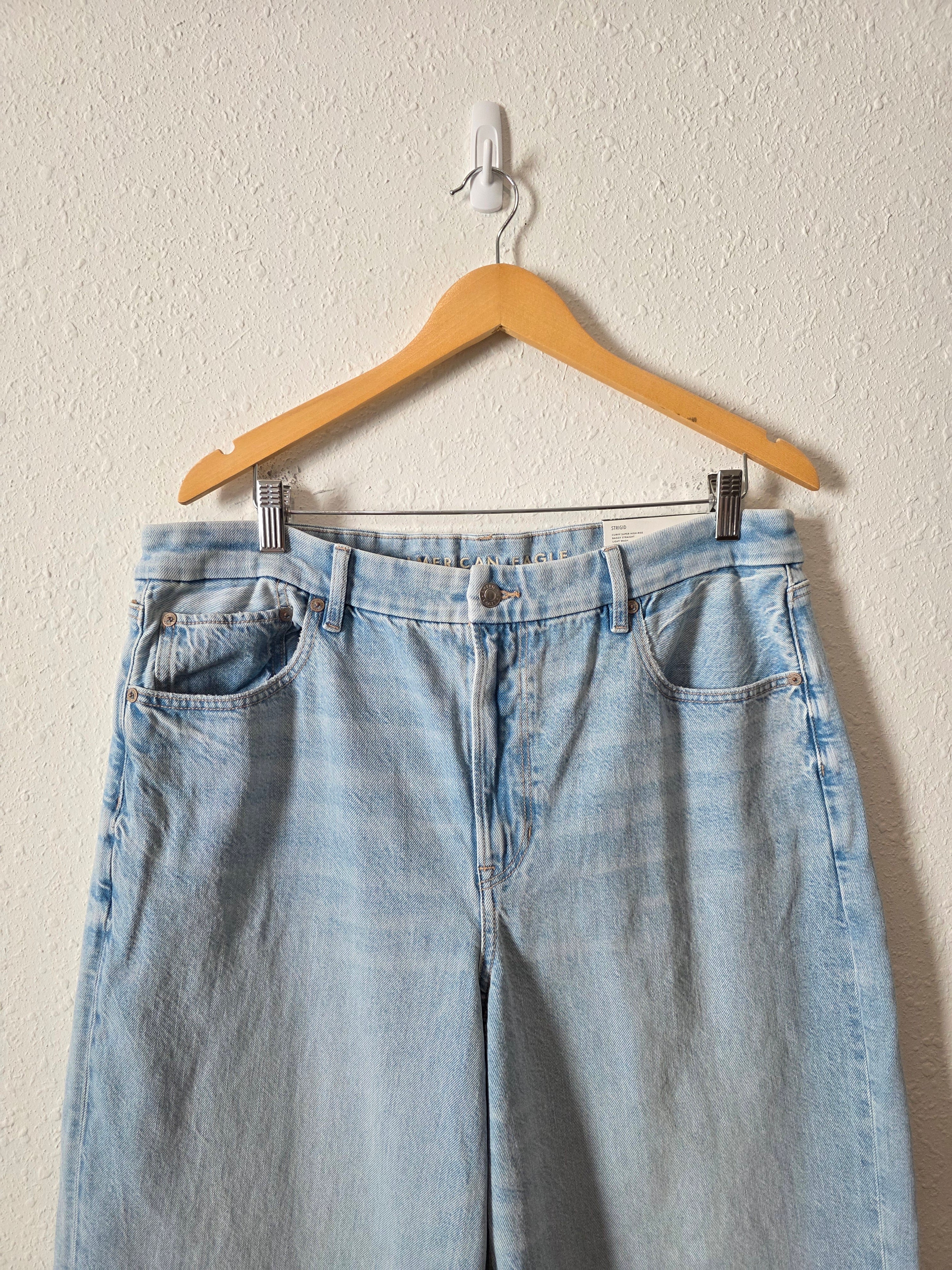 NEW Light Wash Baggy Straight Jeans (18s)