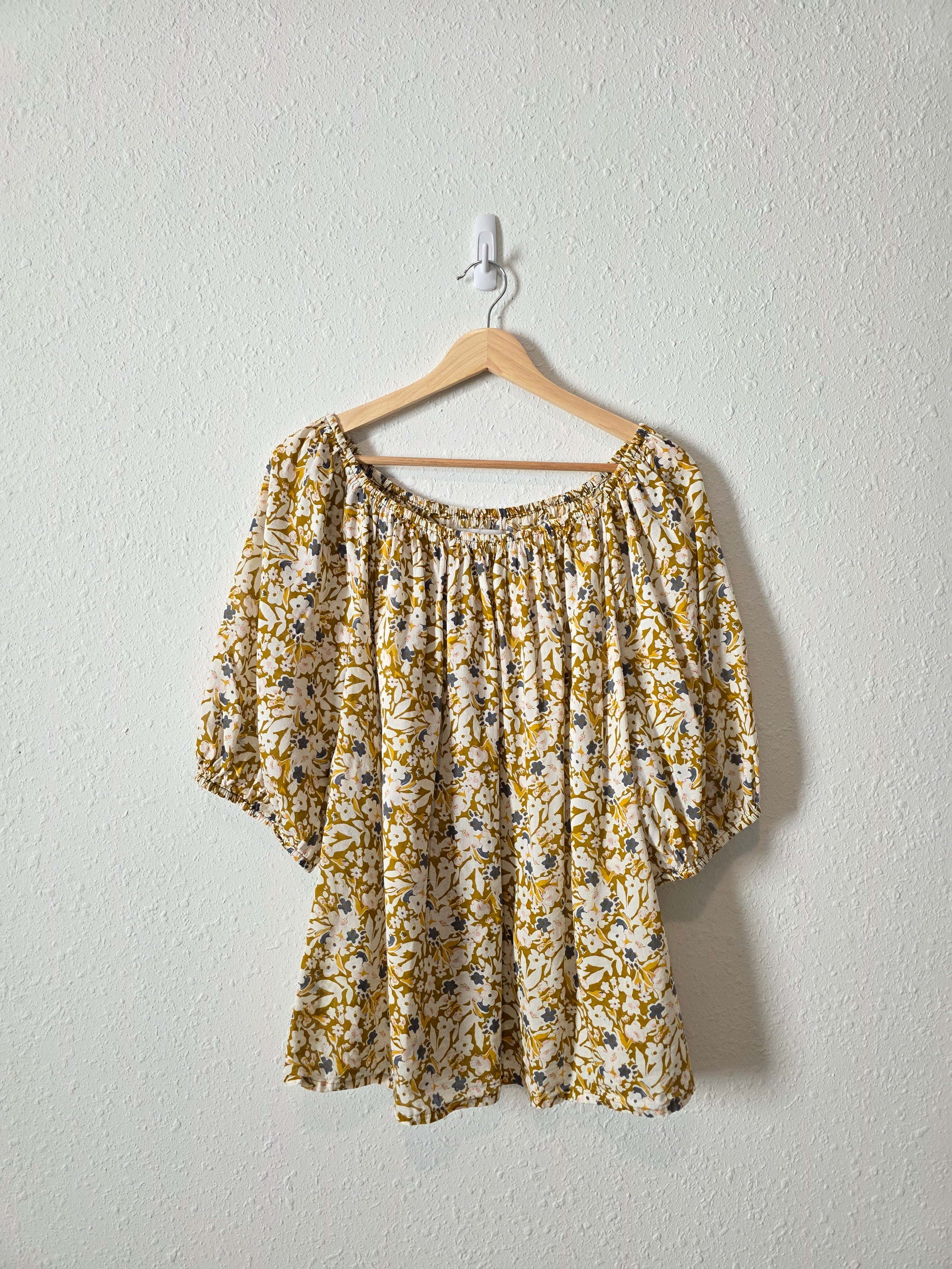 Mustard Floral Puff Sleeve Top (2X)