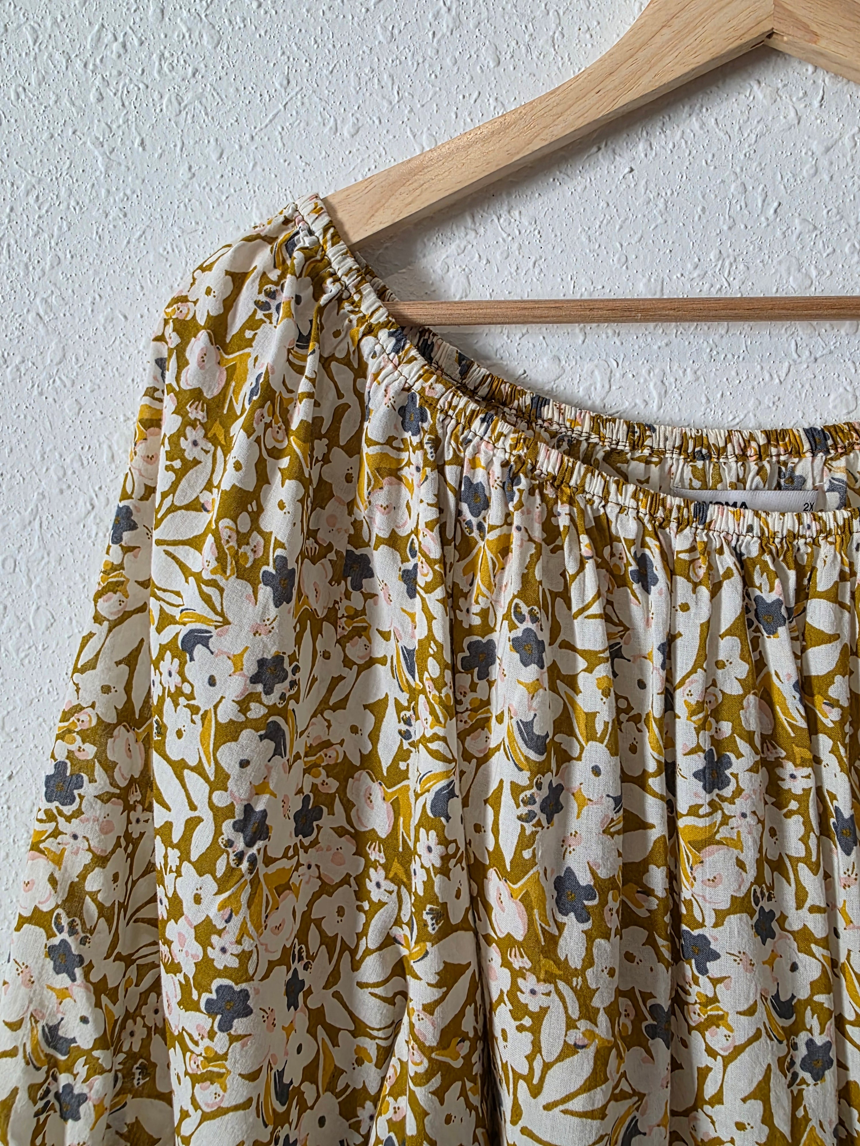 Mustard Floral Puff Sleeve Top (2X)