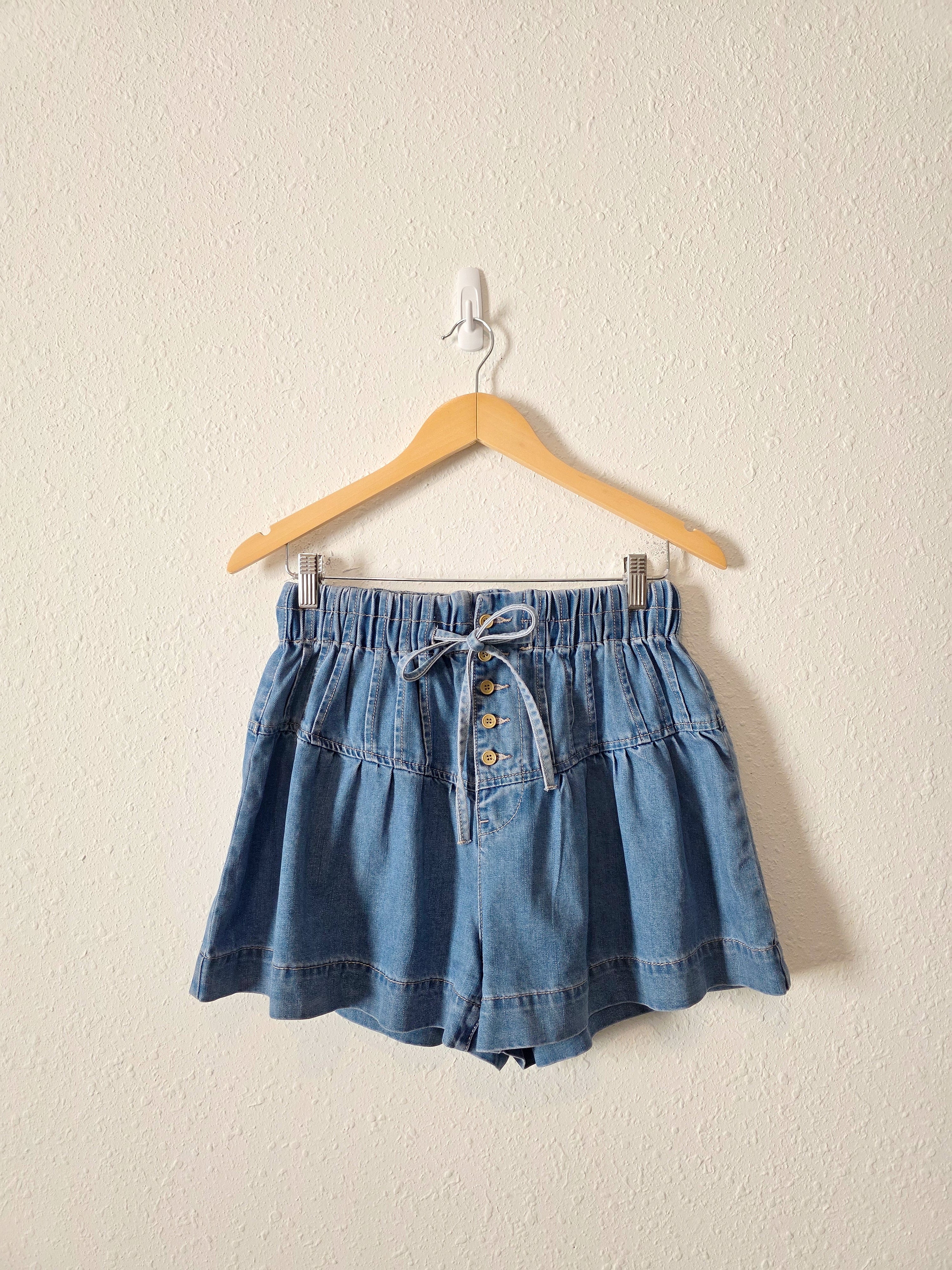 Mable Pleated Denim Shorts (S)