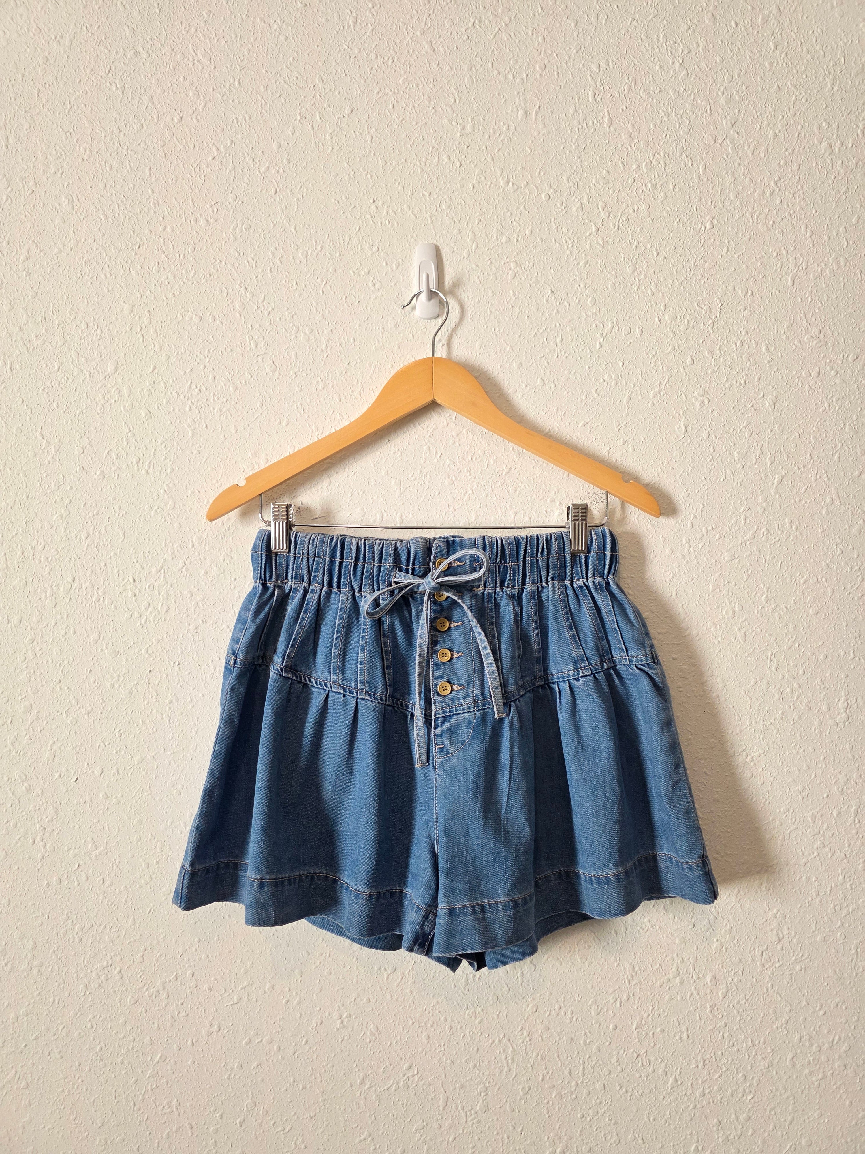 Mable Pleated Denim Shorts (S)