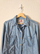 Vintage Levi's Denim Button Up (XS/S)