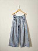 NEW Relaxed Wide Leg Jeans (S)