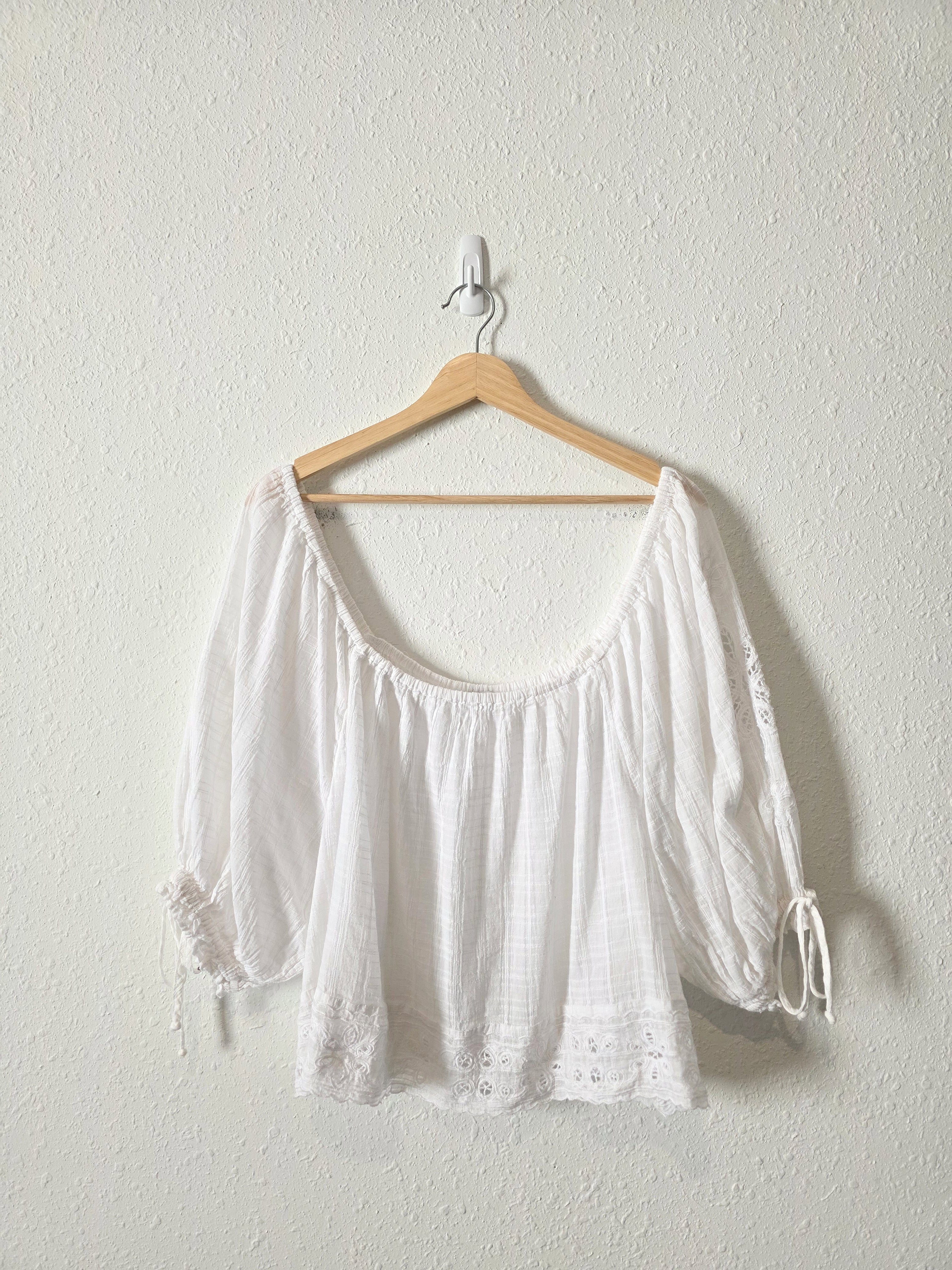 Eyelet Puff Sleeve Top (XL)