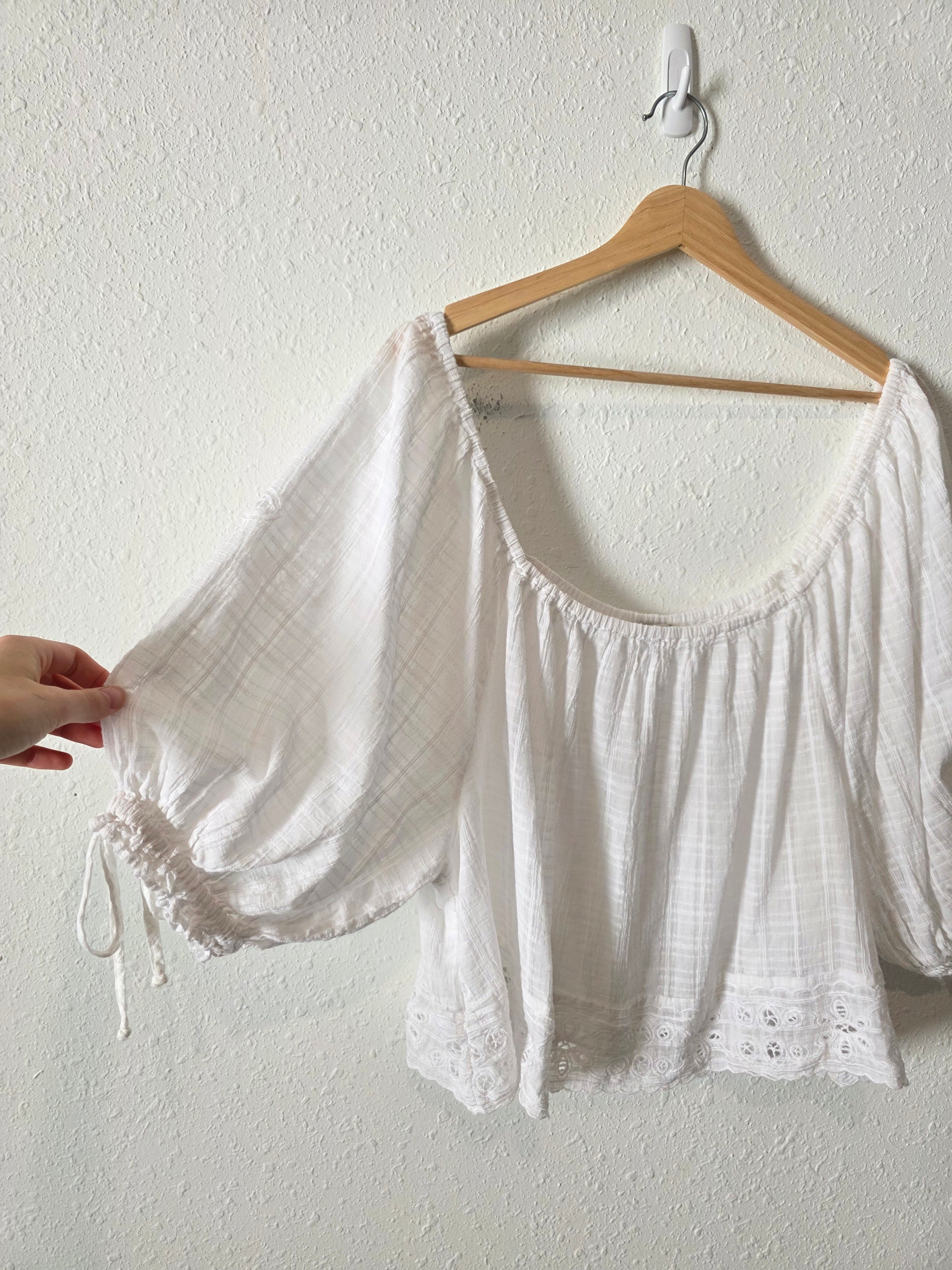 Eyelet Puff Sleeve Top (XL)
