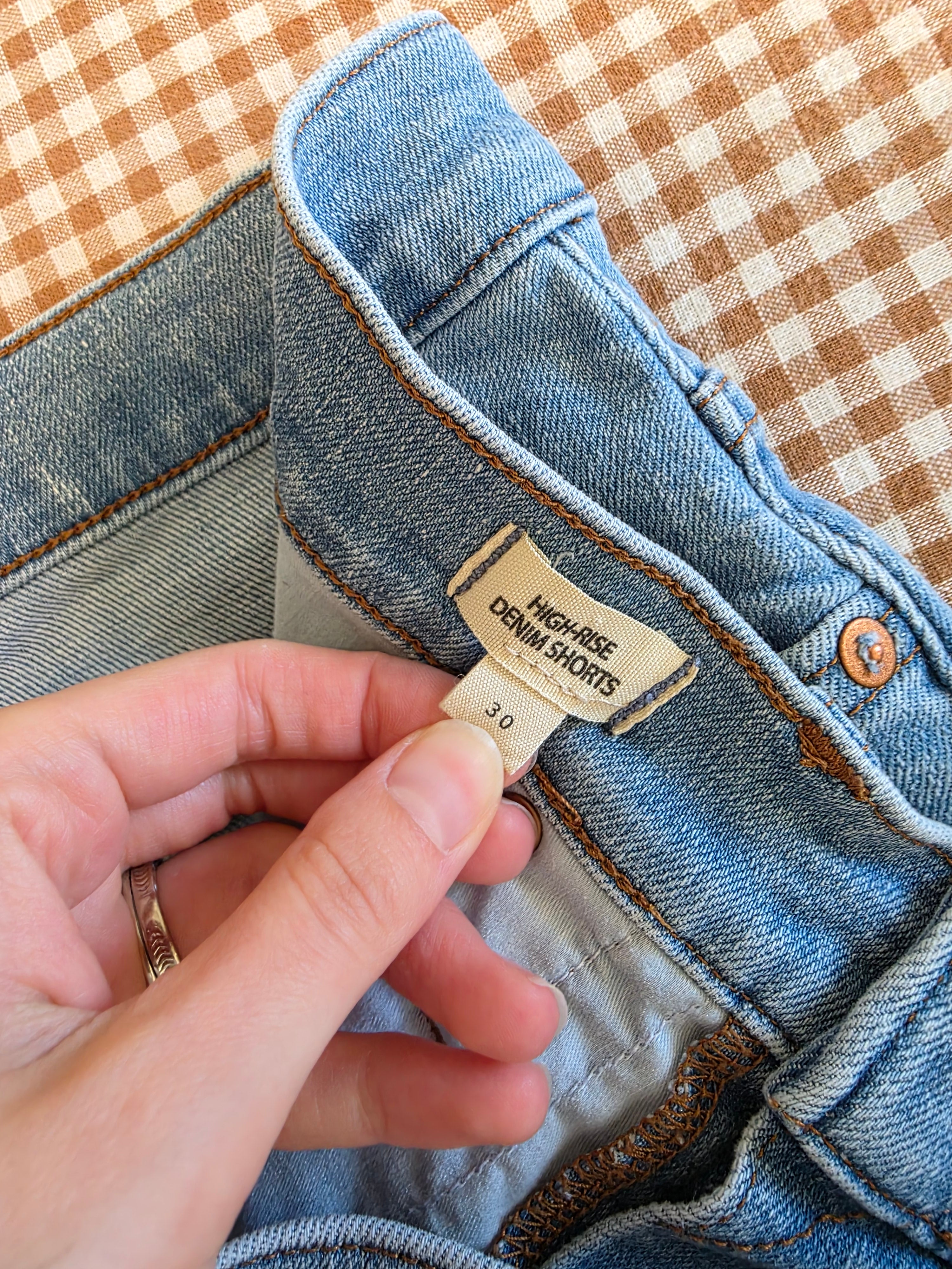 Madewell Light Wash Denim Shorts (30)
